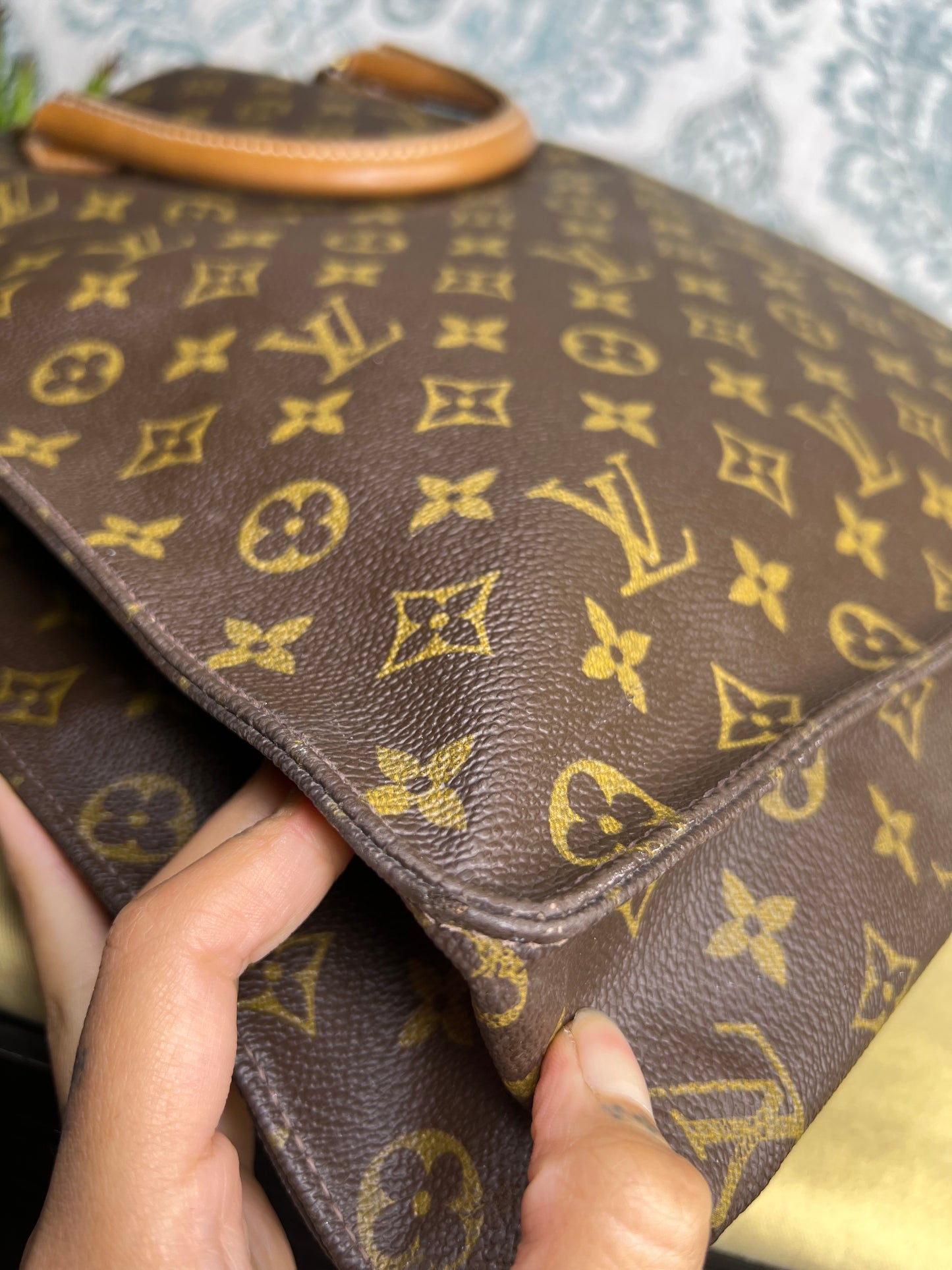 Louis Vuitton French Company Sac Plat