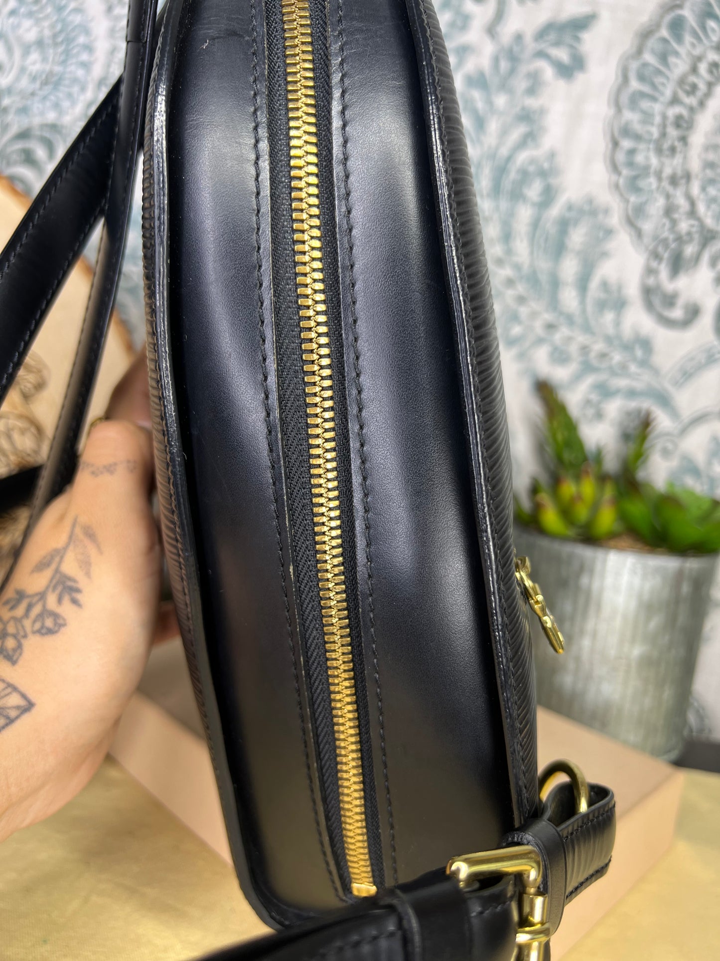 Louis Vuitton Epi Black Mabillon