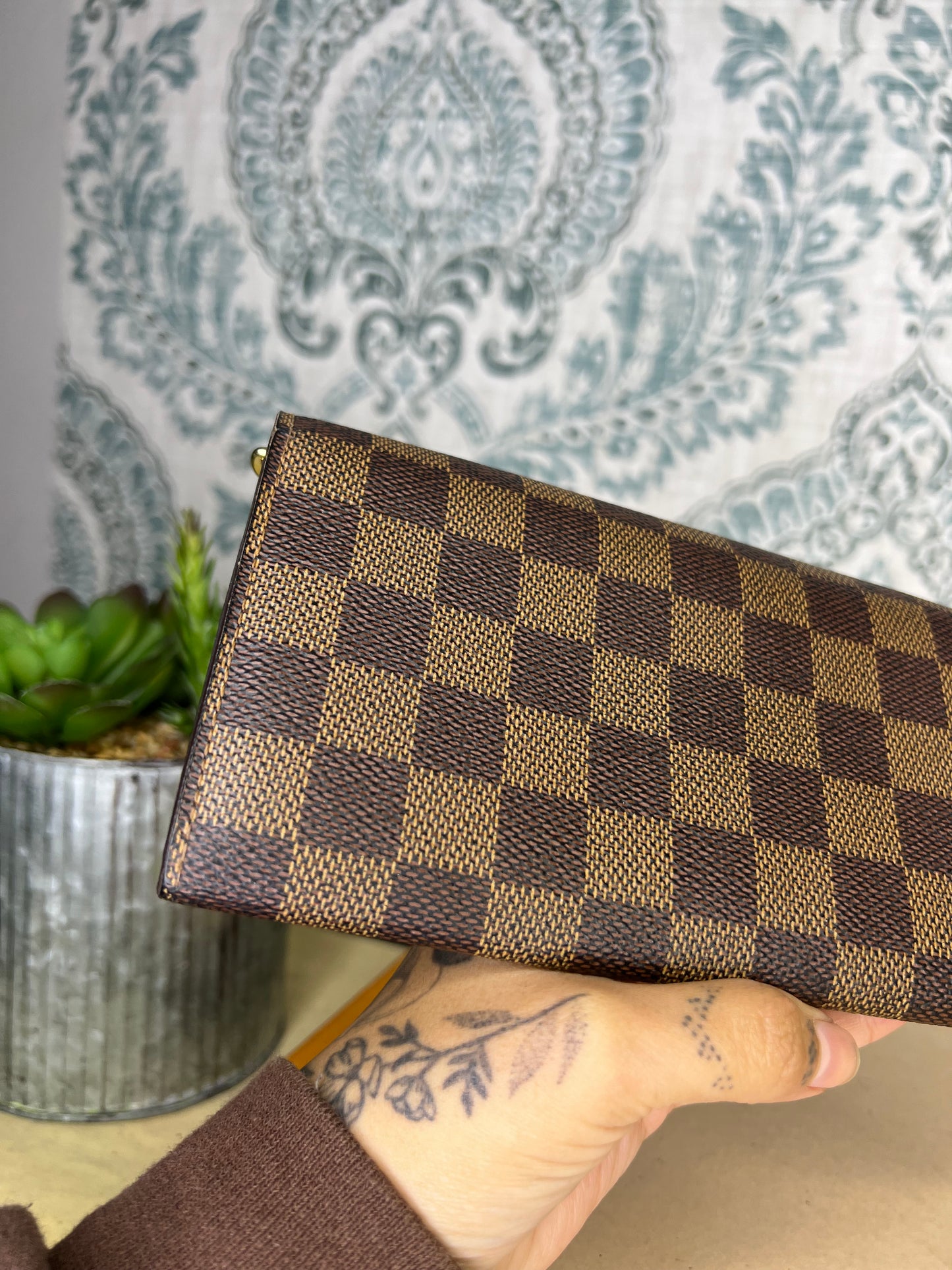 Louis Vuitton Sarah Damier Ebene Wallet
