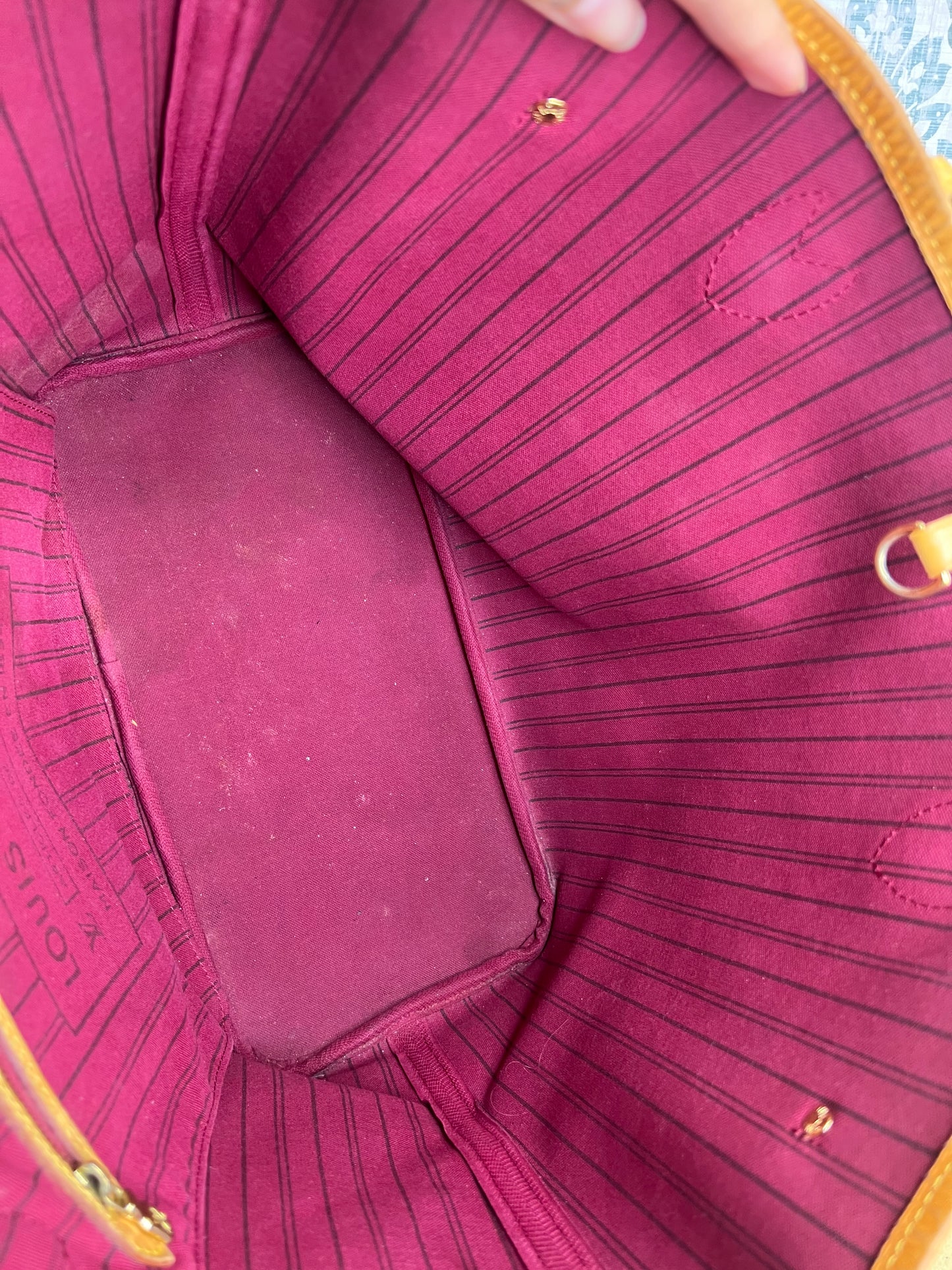 Louis Vuitton Neverfull Pivoine