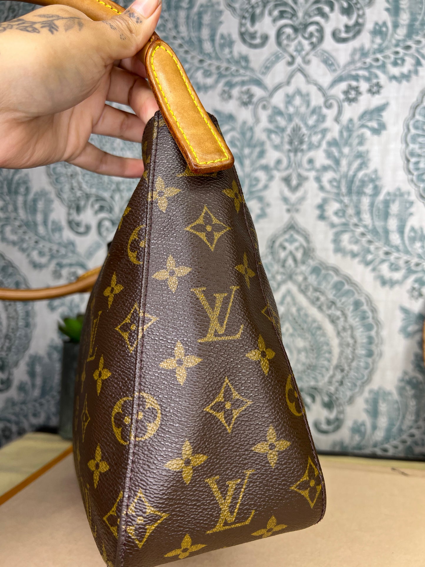 Louis Vuitton Looping MM