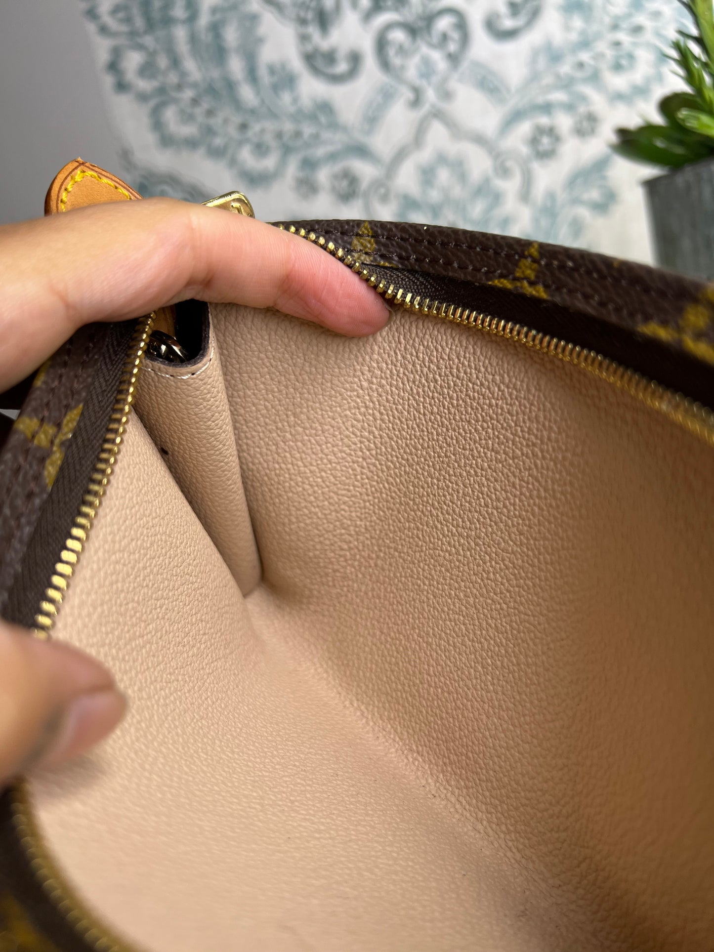 Louis Vuitton Bucket GM Pouch