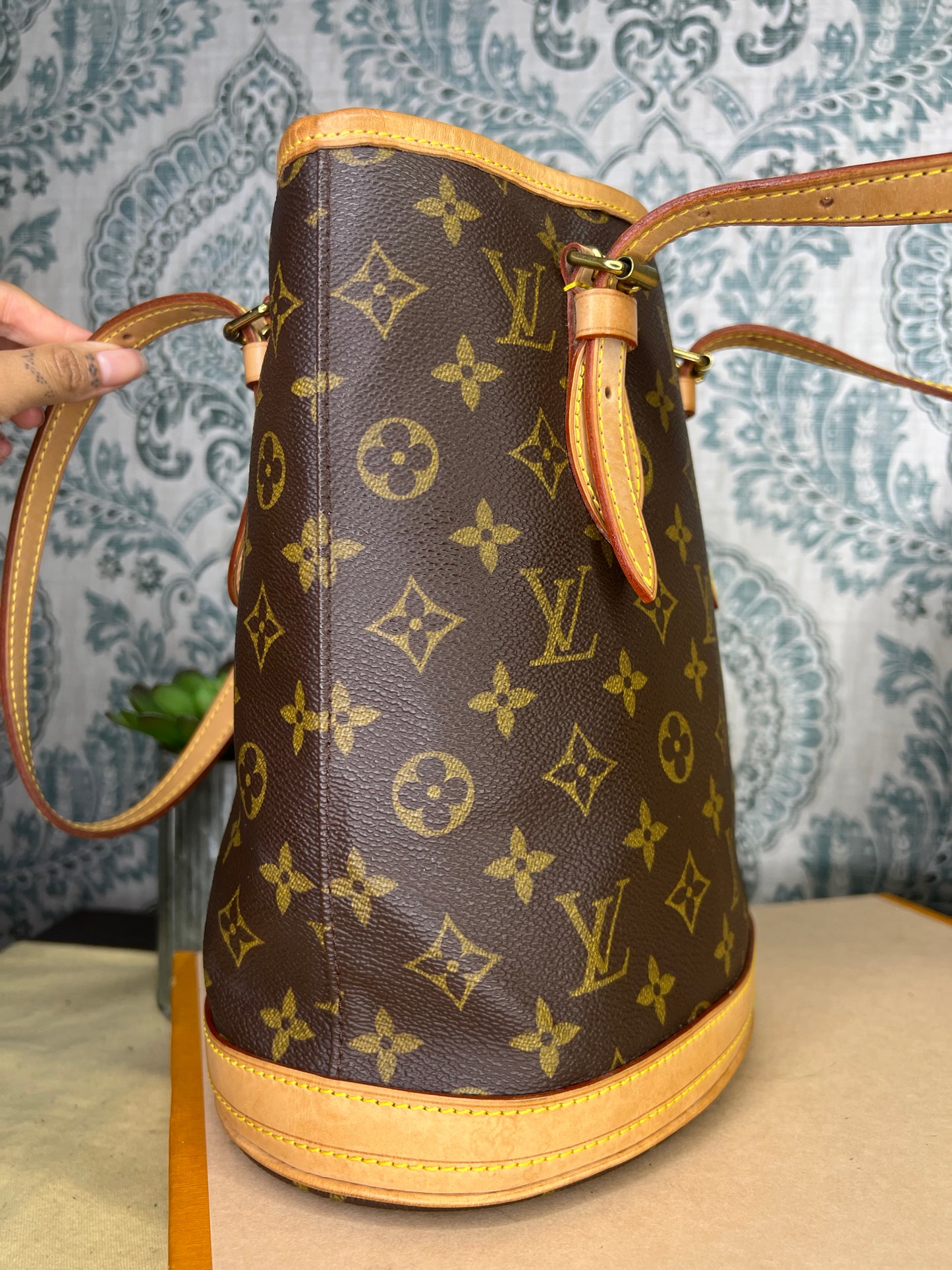 Louis Vuitton Bucket PM
