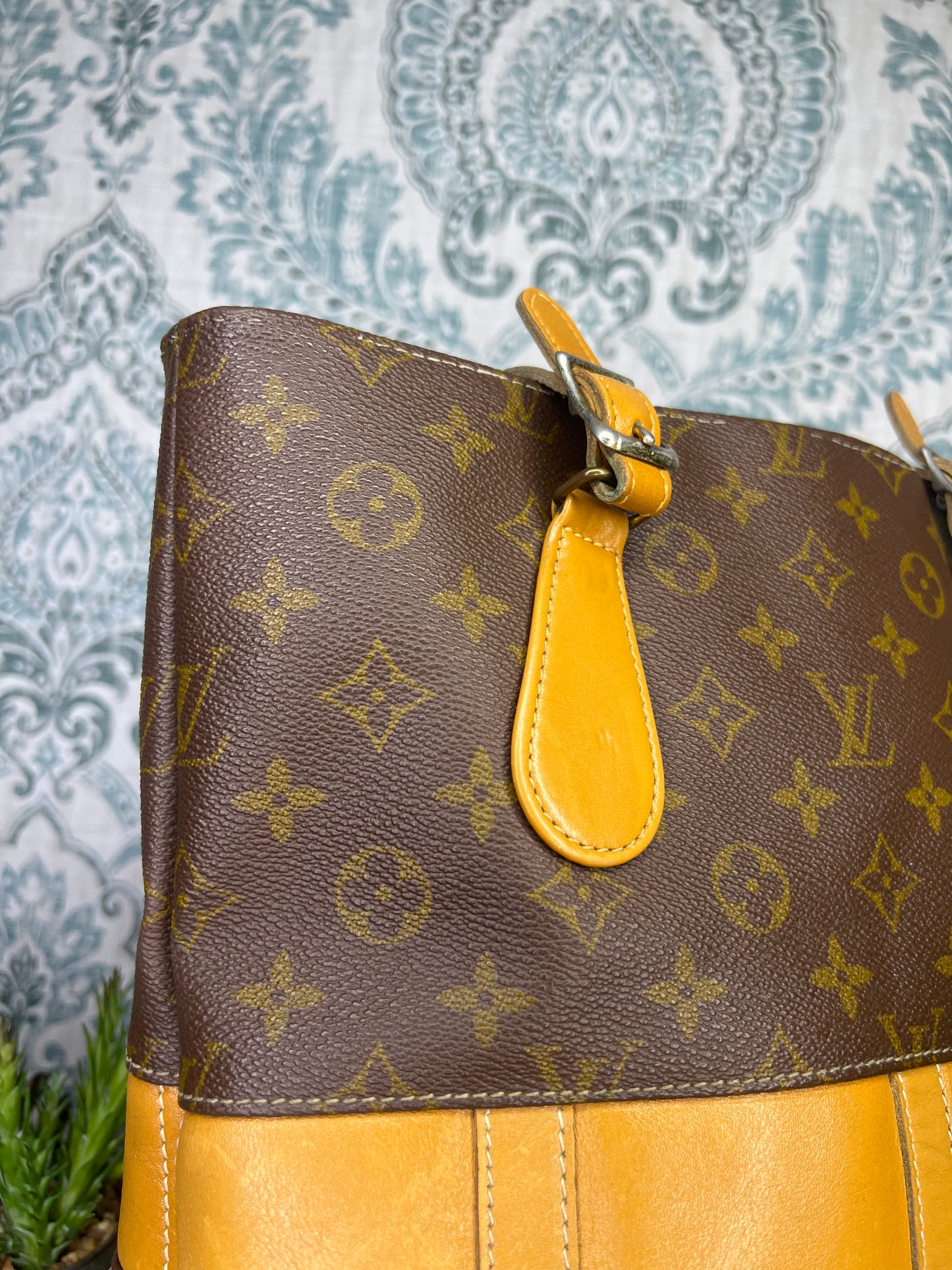 Louis Vuitton French Company Bucket GM