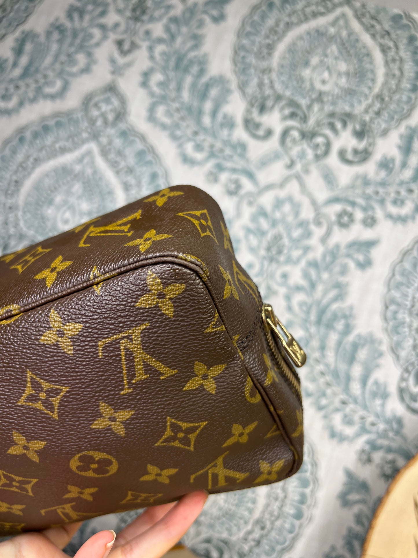 Louis Vuitton Trousse 23
