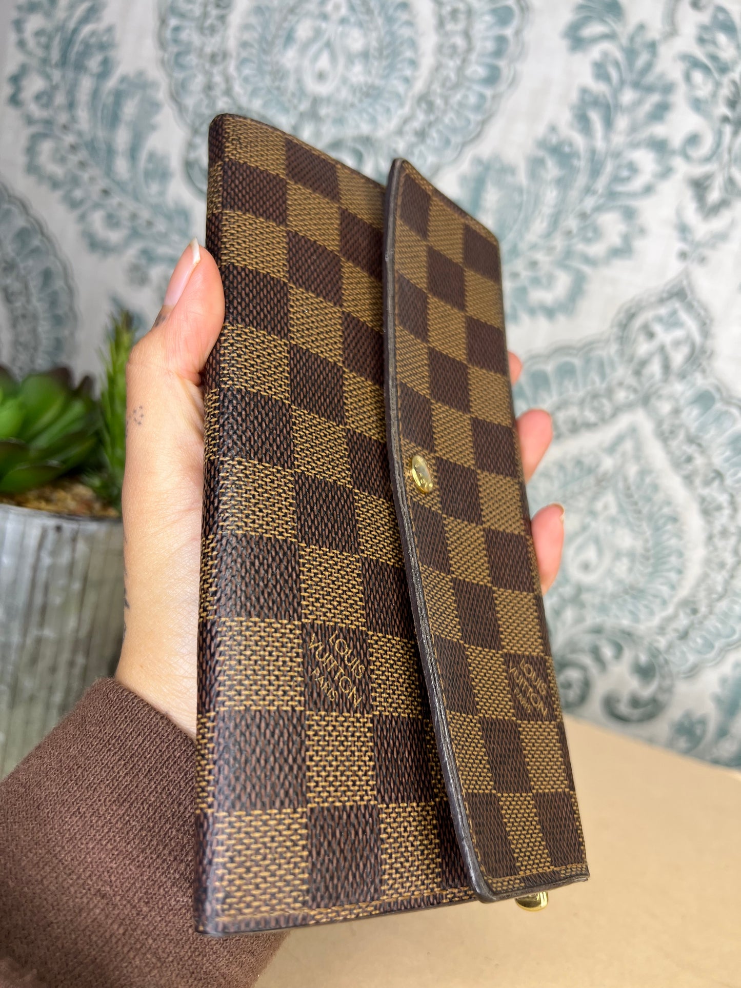 Louis Vuitton Sarah Damier Ebene Wallet