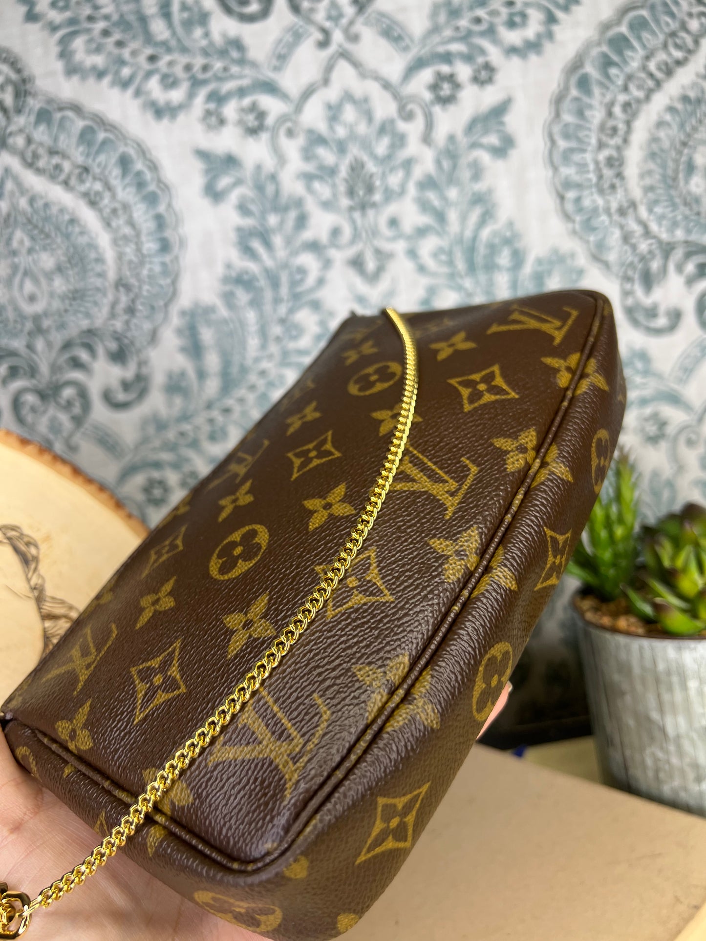 Pochette Accessories