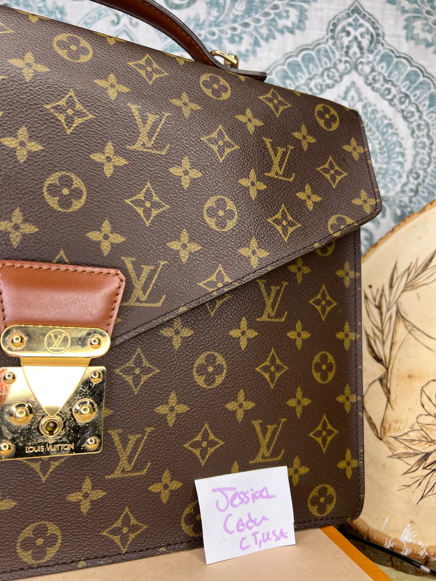 Louis Vuitton Porte Documents Bandouliere