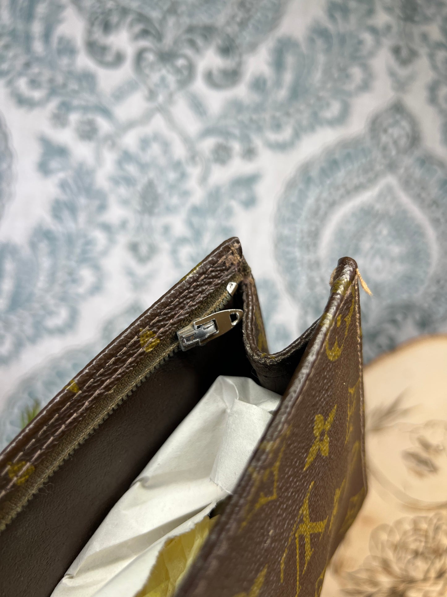 Louis Vuitton French Company Toiletry 19