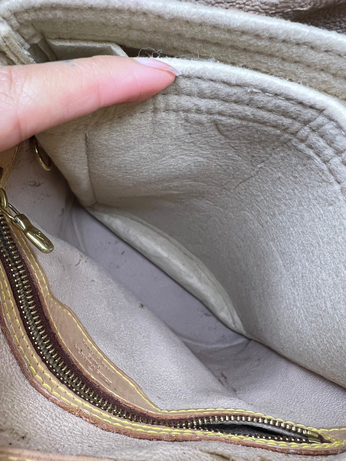 Louis Vuitton Bucket PM