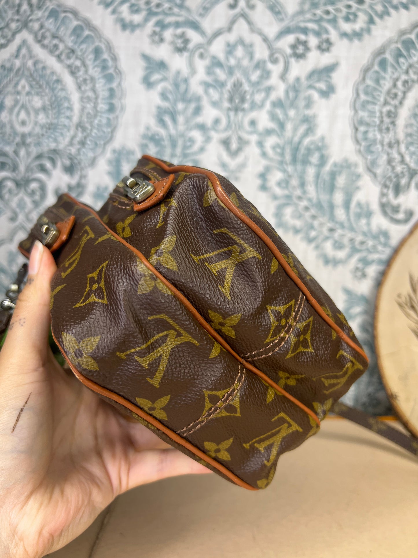 Louis Vuitton Vintage Amazone