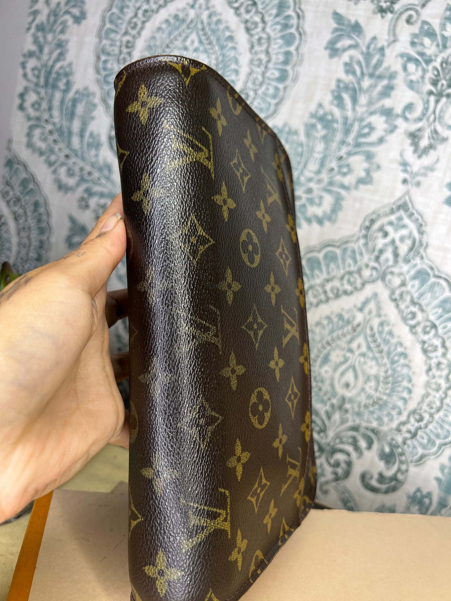Louis Vuitton Orsay Clutch