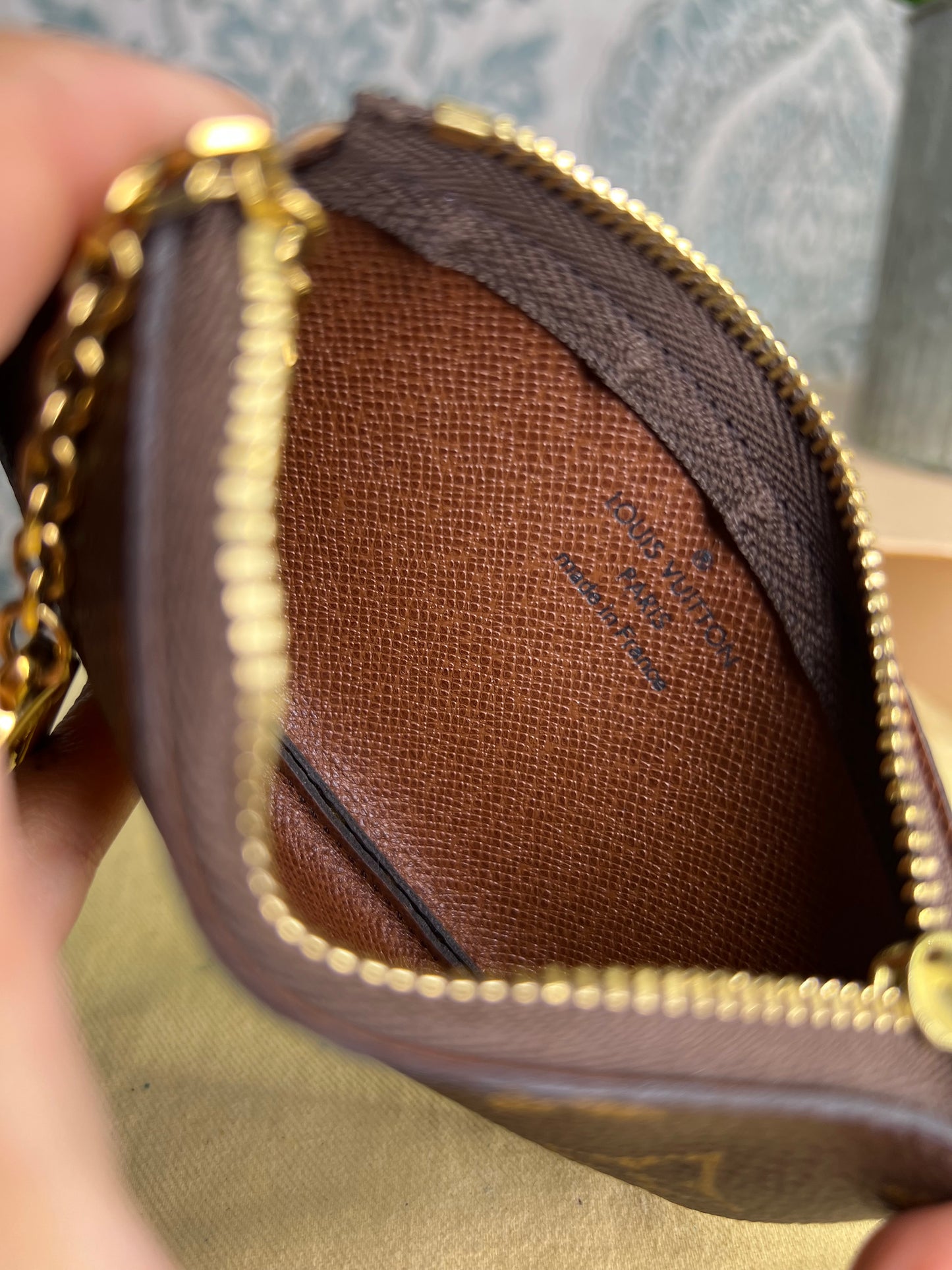 Louis Vuitton Monogram Key Cles