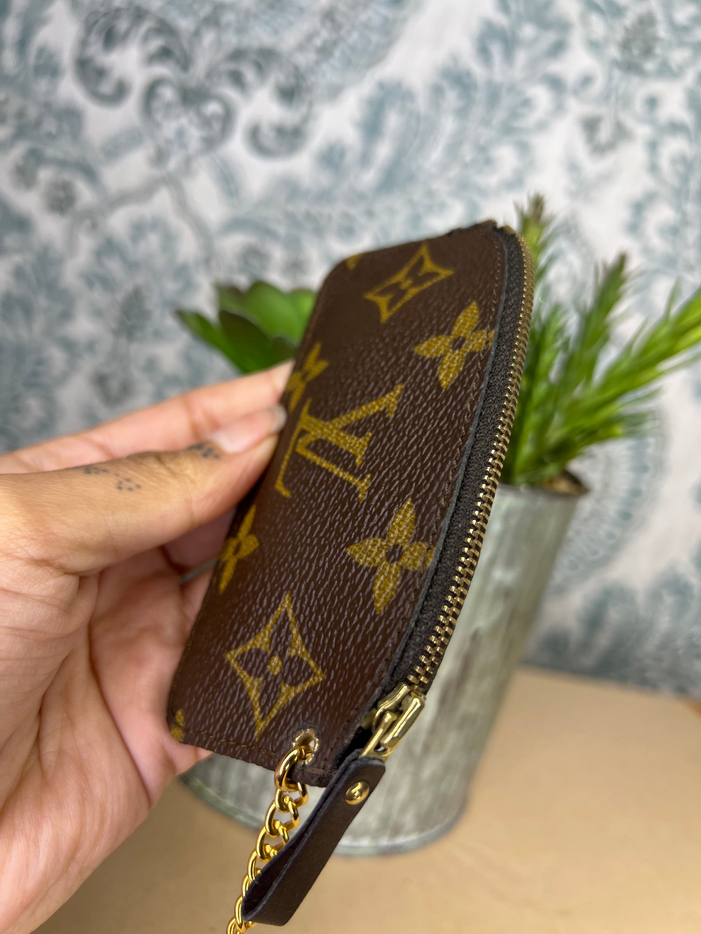 Louis Vuitton Monogram Vintage Key Cles
