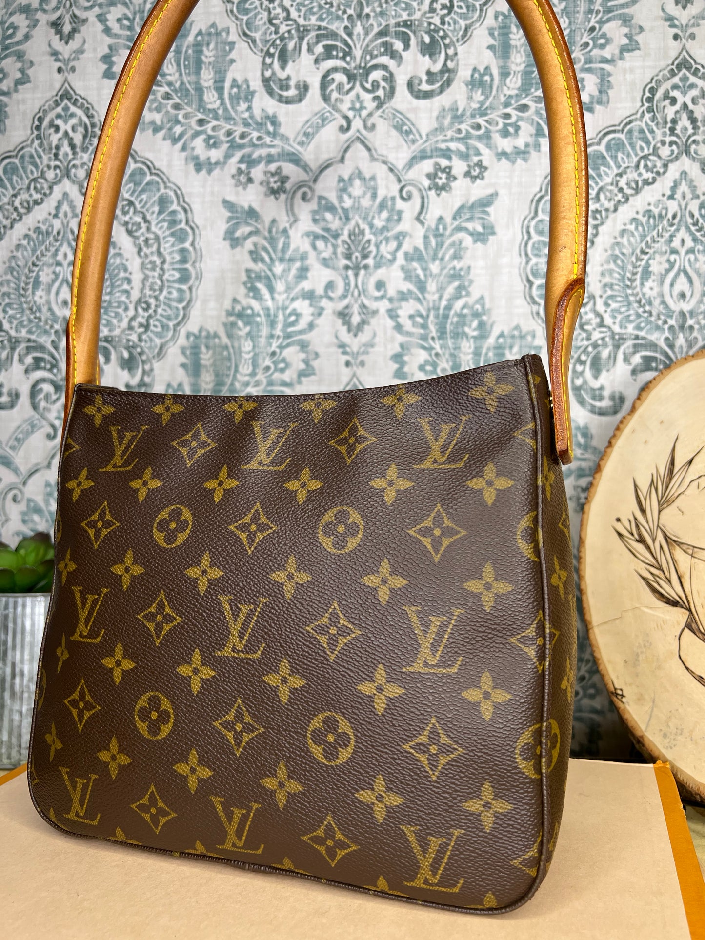 Louis Vuitton Looping MM