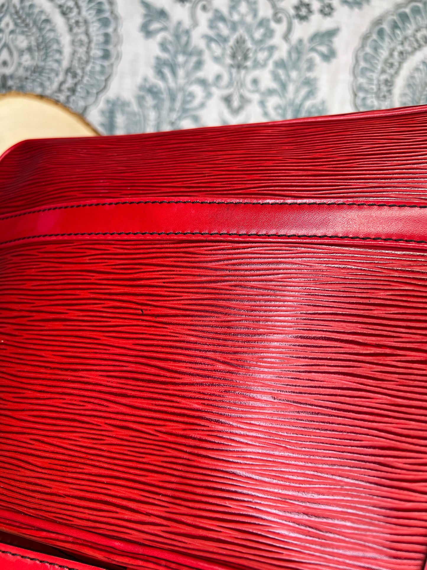 Trocadero 27 Red Epi
