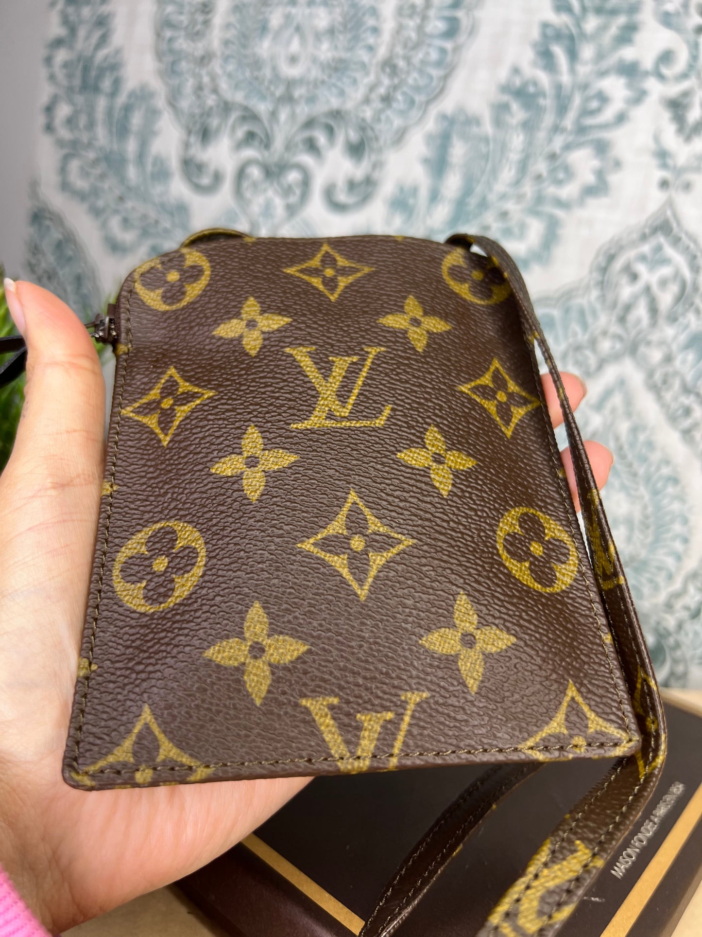 Louis Vuitton Pochette Secret