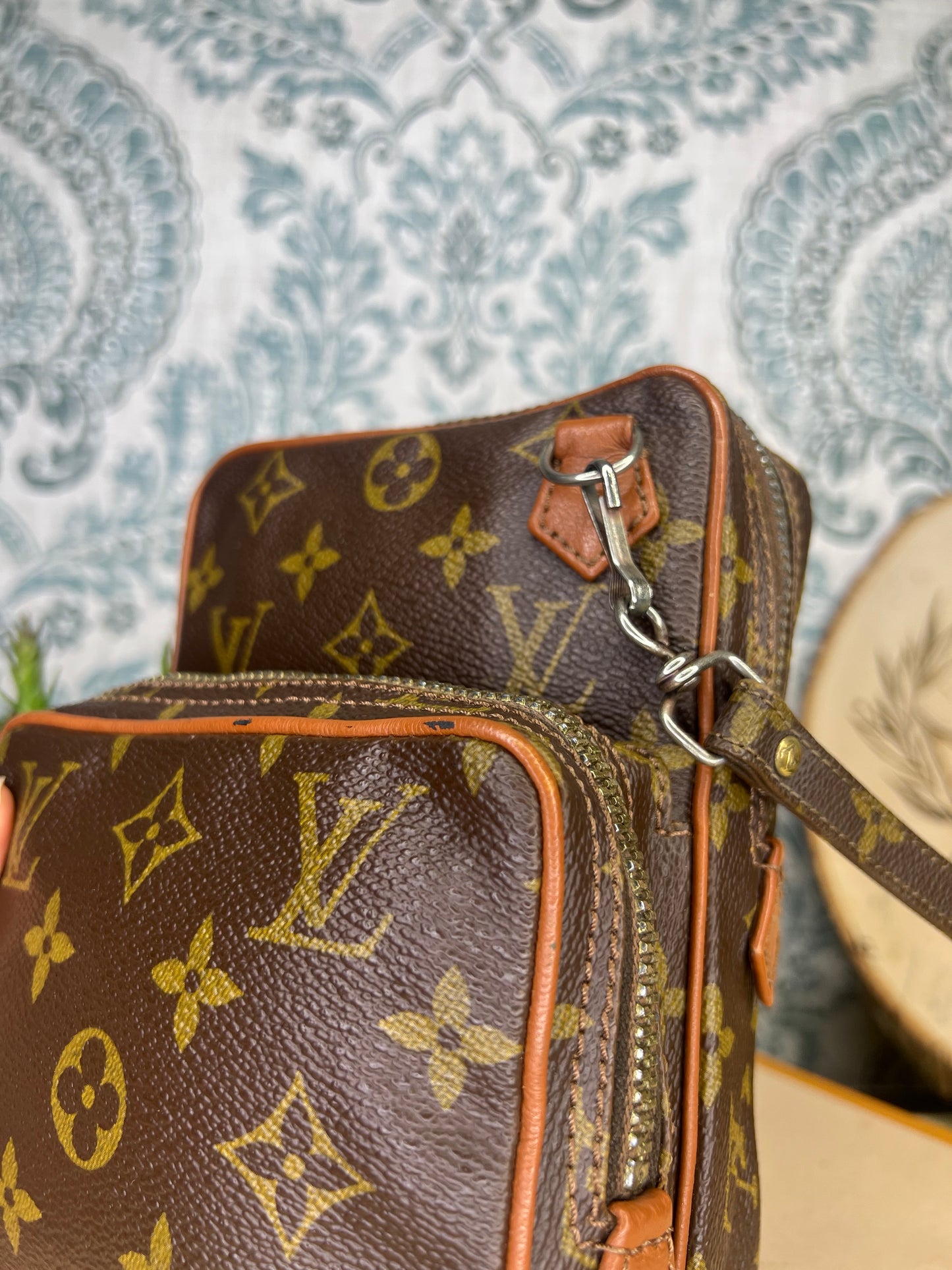 Louis Vuitton Vintage Amazone