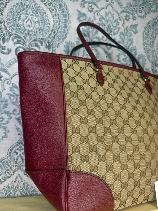 Gucci Medium Bree Zippered Tote