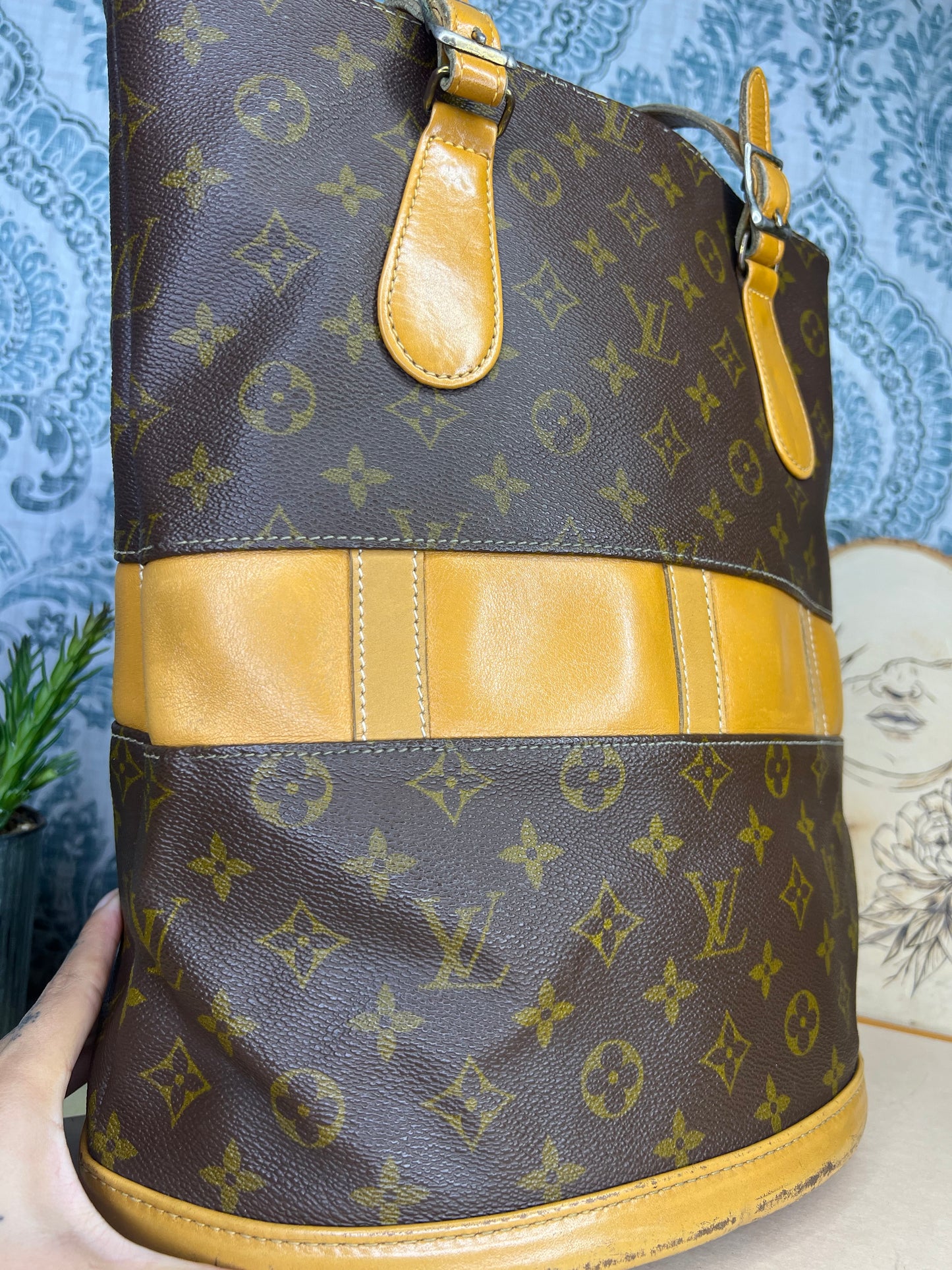 Louis Vuitton French Company Bucket GM