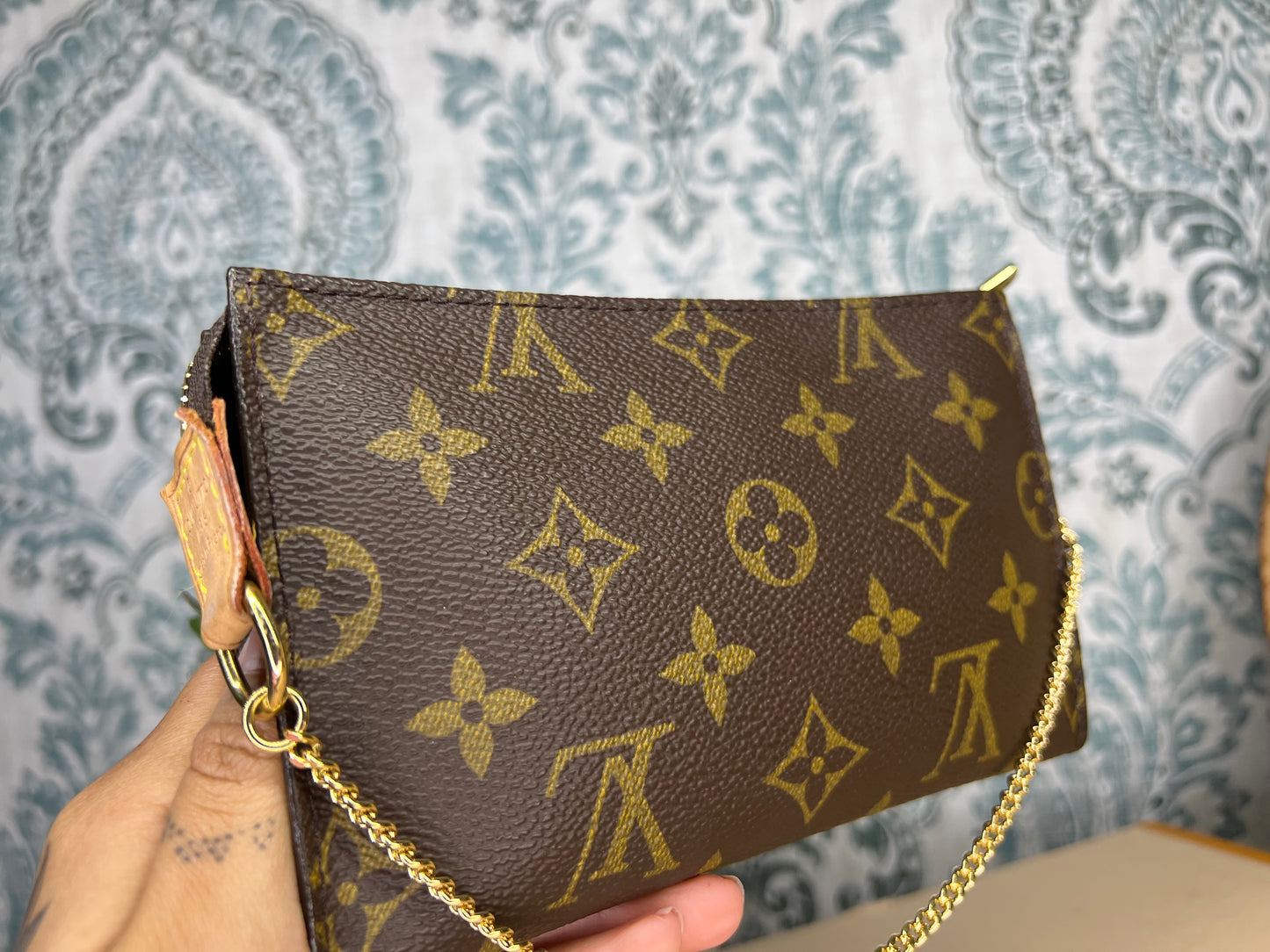 Louis Vuitton Monogram Bucket PM Pochette