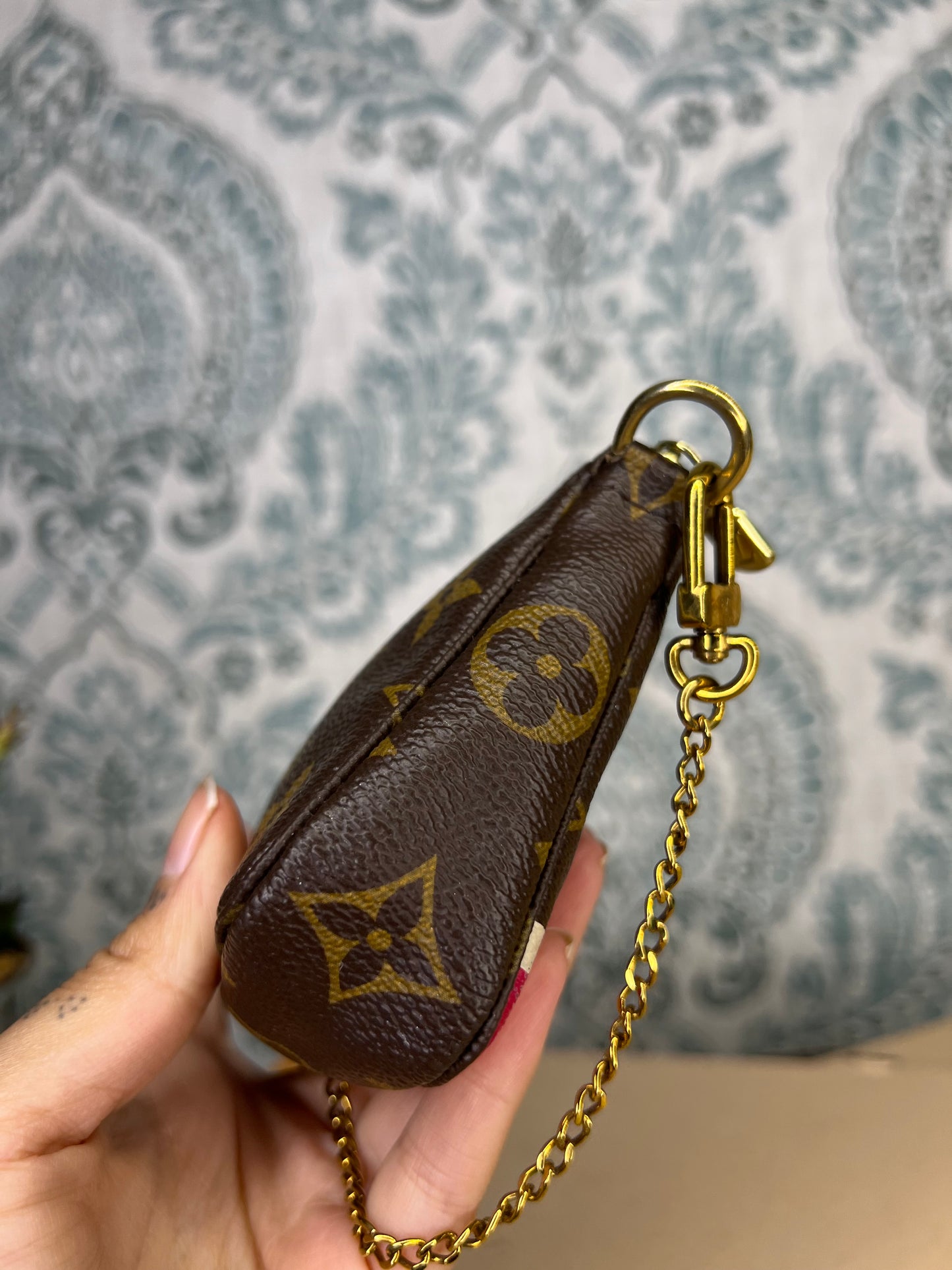 Louis Vuitton Holiday Limited Edition Mini Pochette