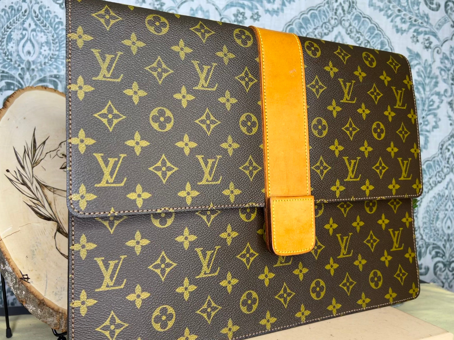 Lena Portfolio Case