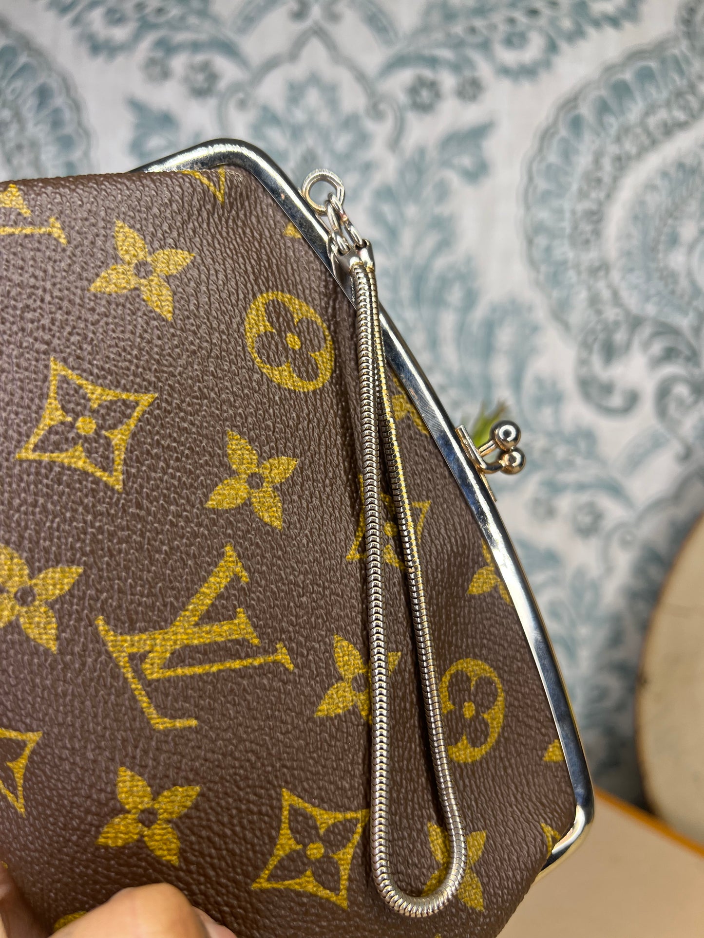 Louis Vuitton French Company Kisslock Pouch