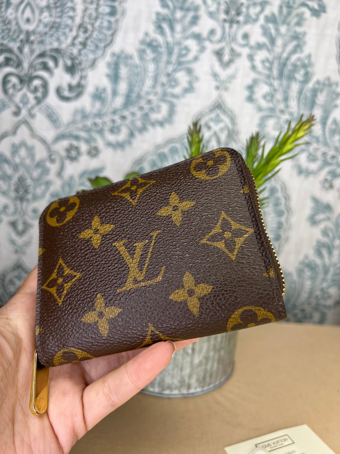 Louis Vuitton Zippy Coin Purse / Compact Wallet