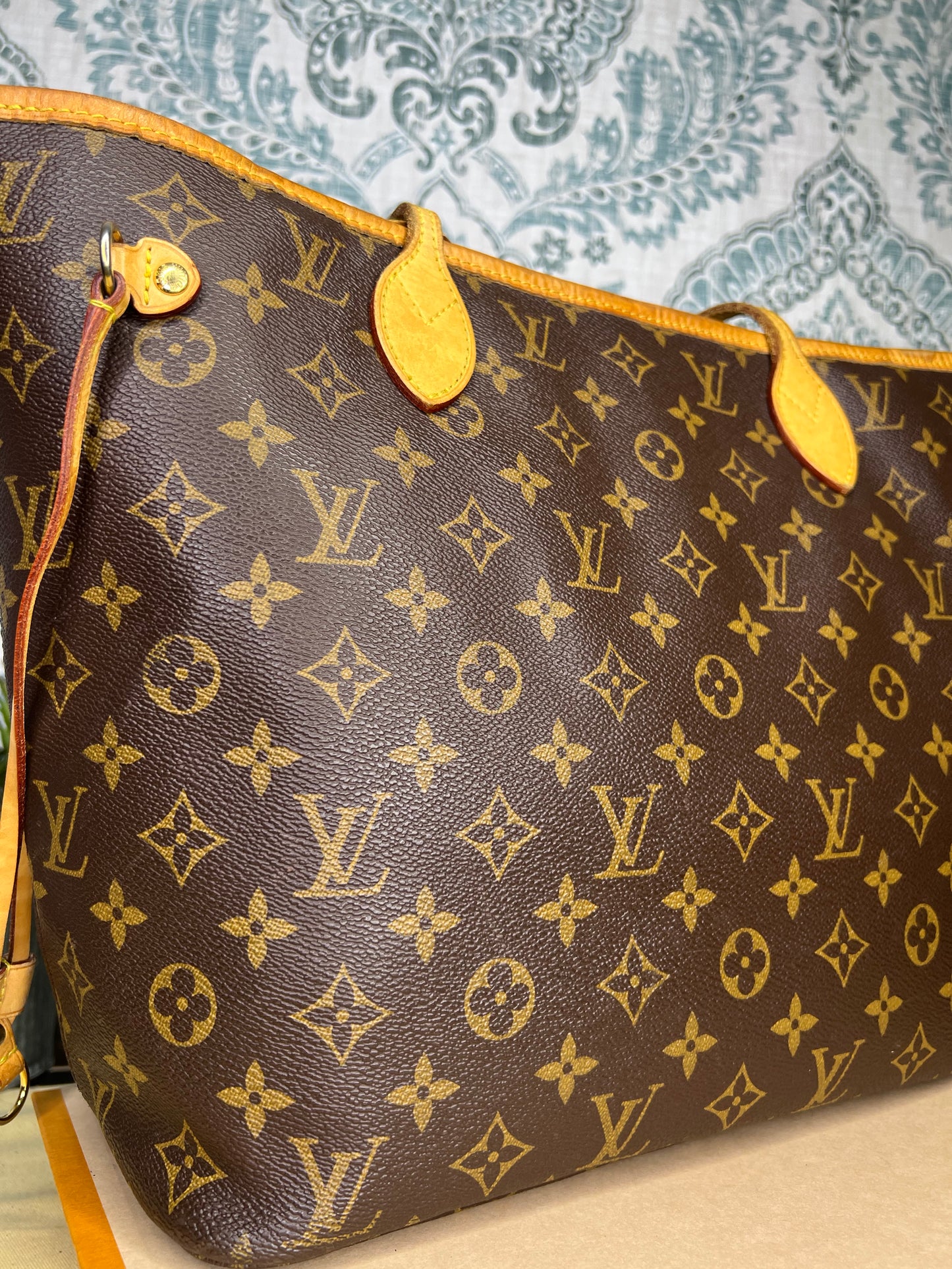 Louis Vuitton Neverfull Pivoine