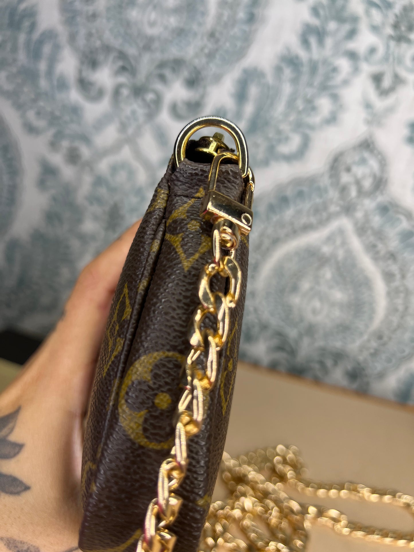 Louis Vuitton Bucket Pochette #1
