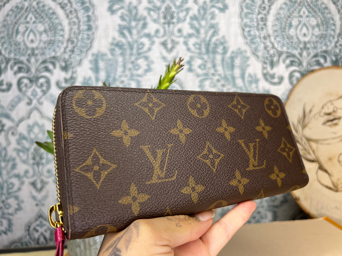 Louis Vuitton Fuschia Clemence Wallet