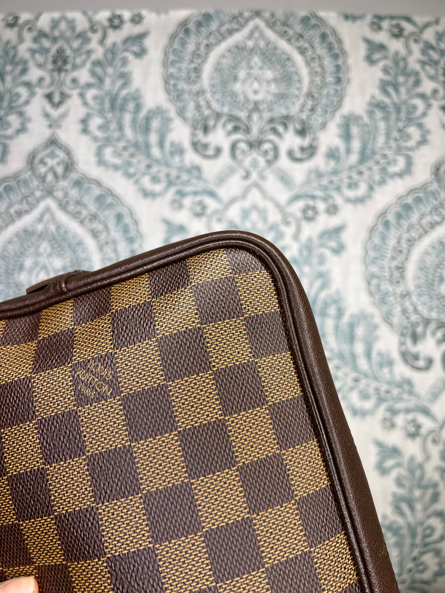 Damier Ebene Trousse Pouch