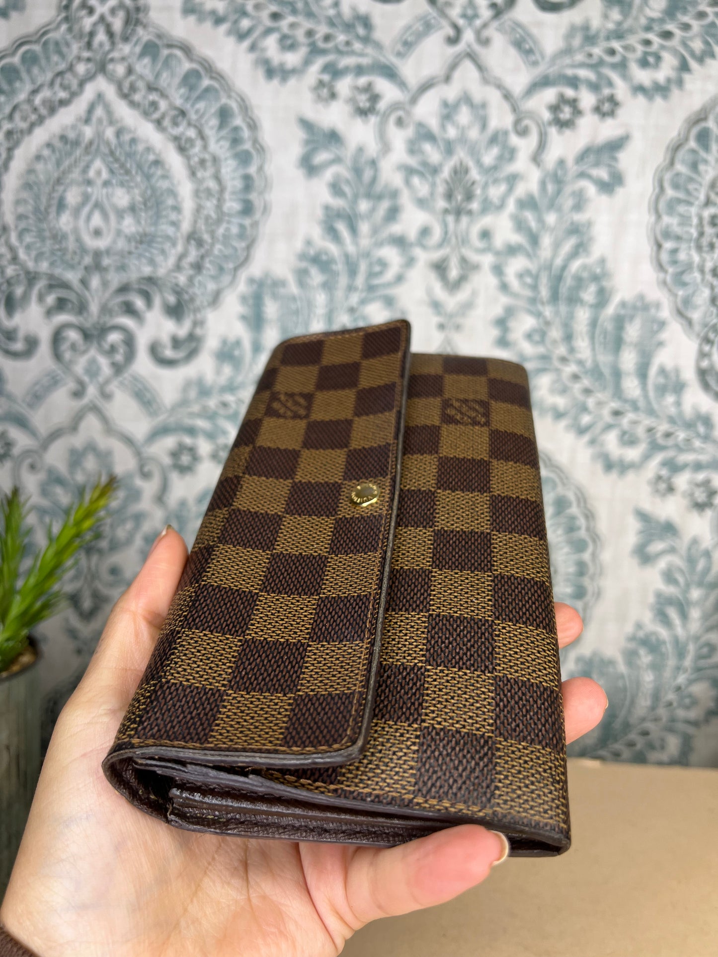 Louis Vuitton Sarah Damier Ebene Wallet
