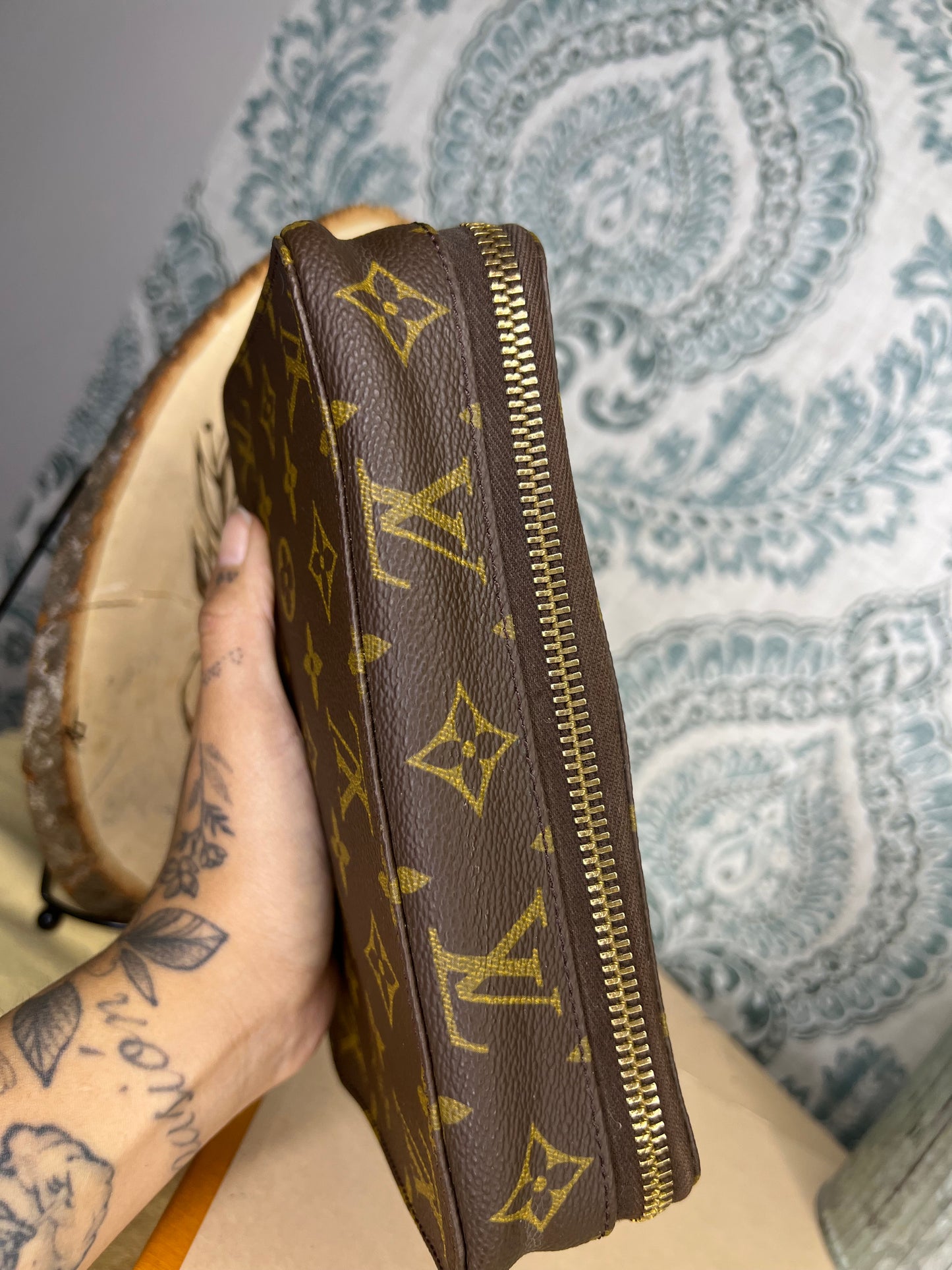 Monte Carlo Jewelry Case