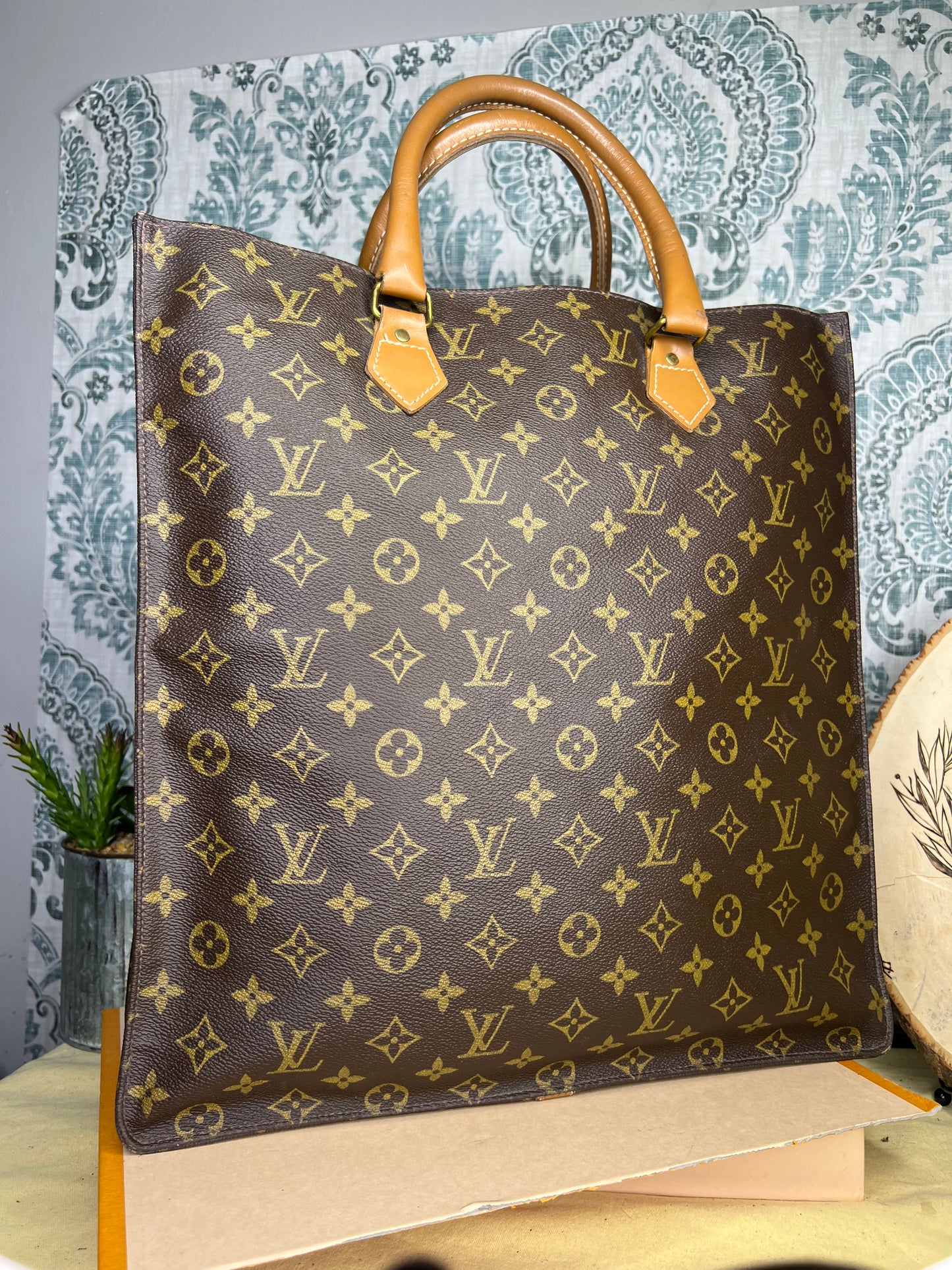 Louis Vuitton French Company Sac Plat