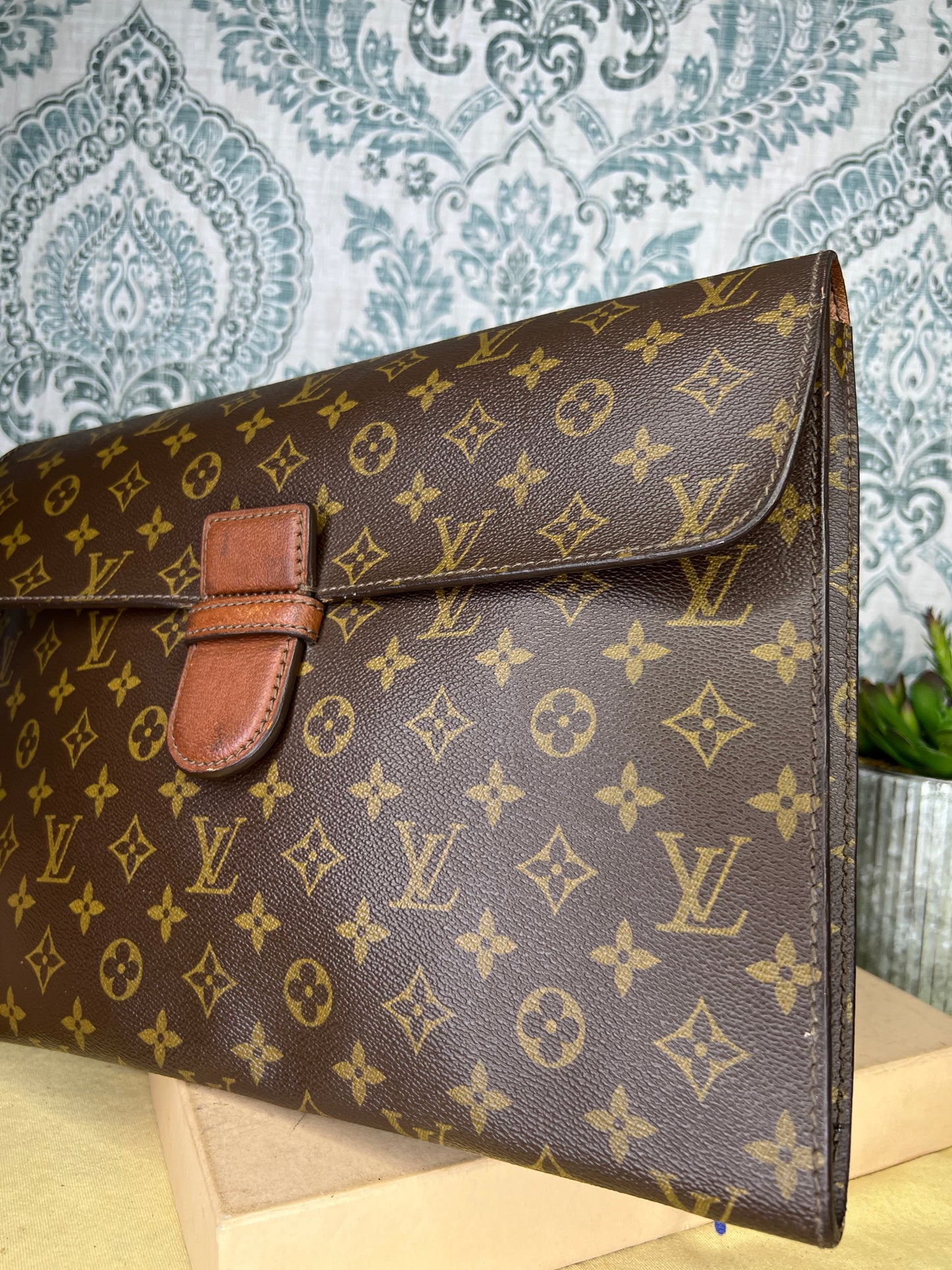 Poche Ministre Document Case