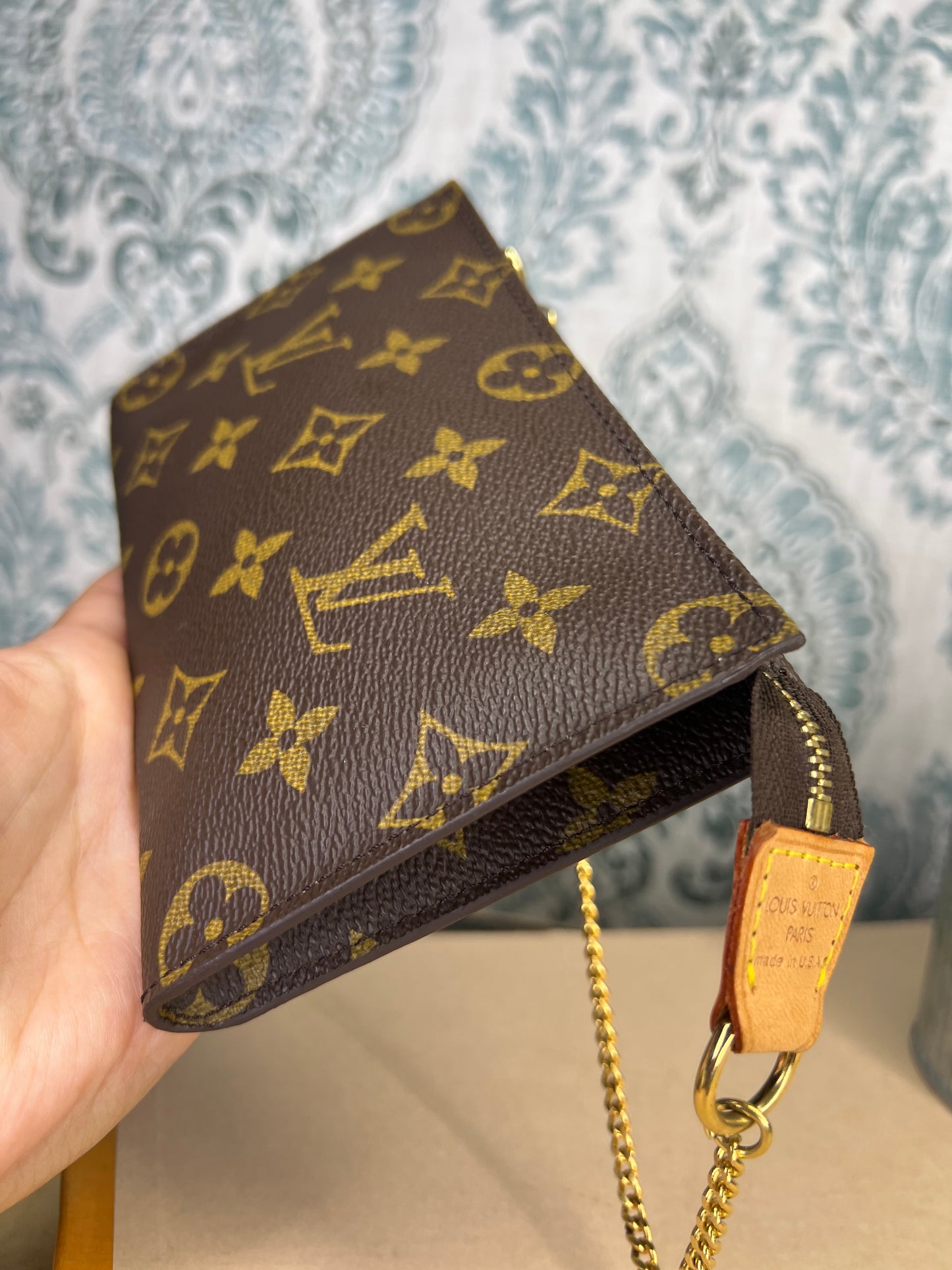 Louis Vuitton Bucket PM Pouch