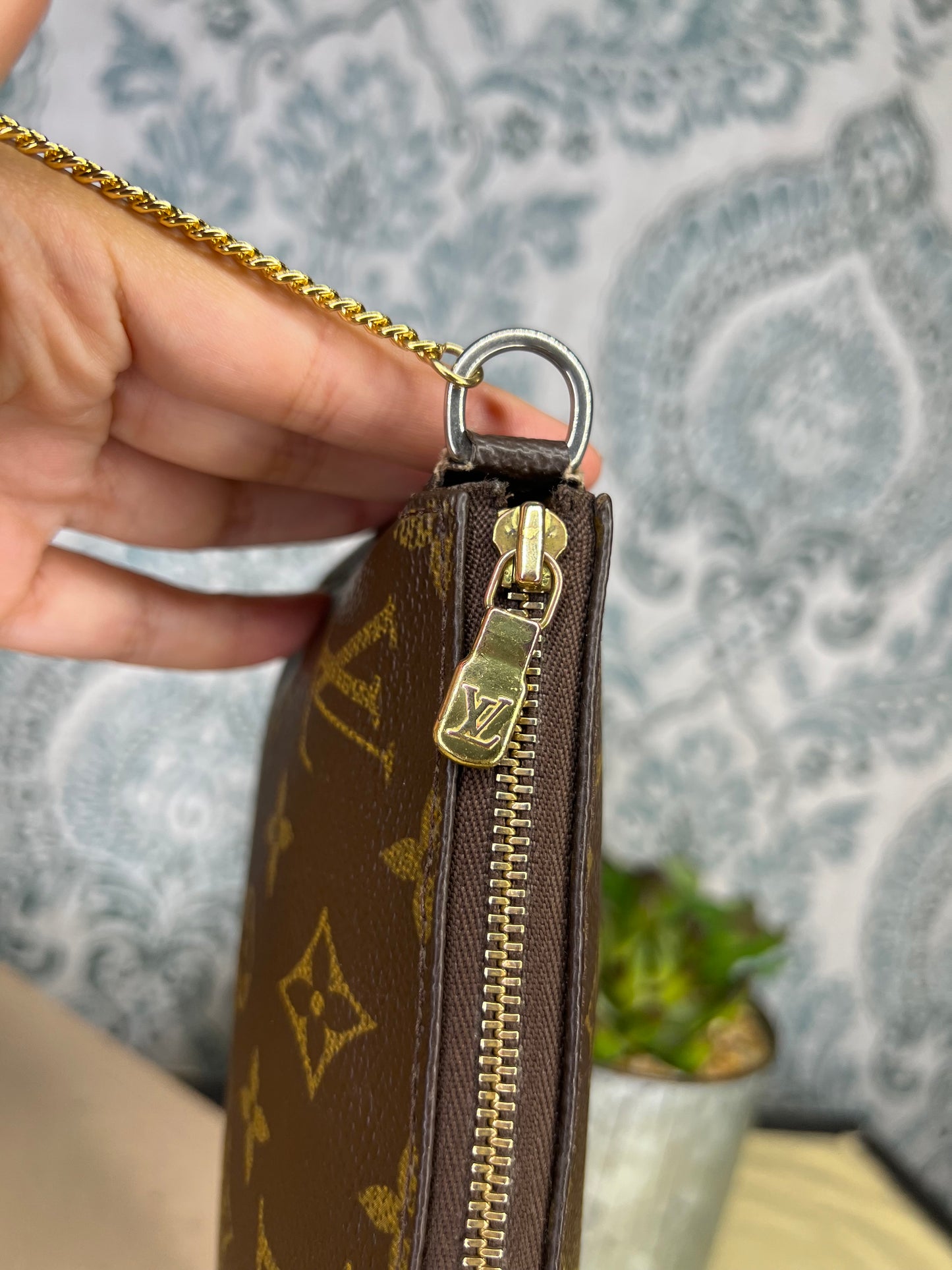 Pochette Accessories