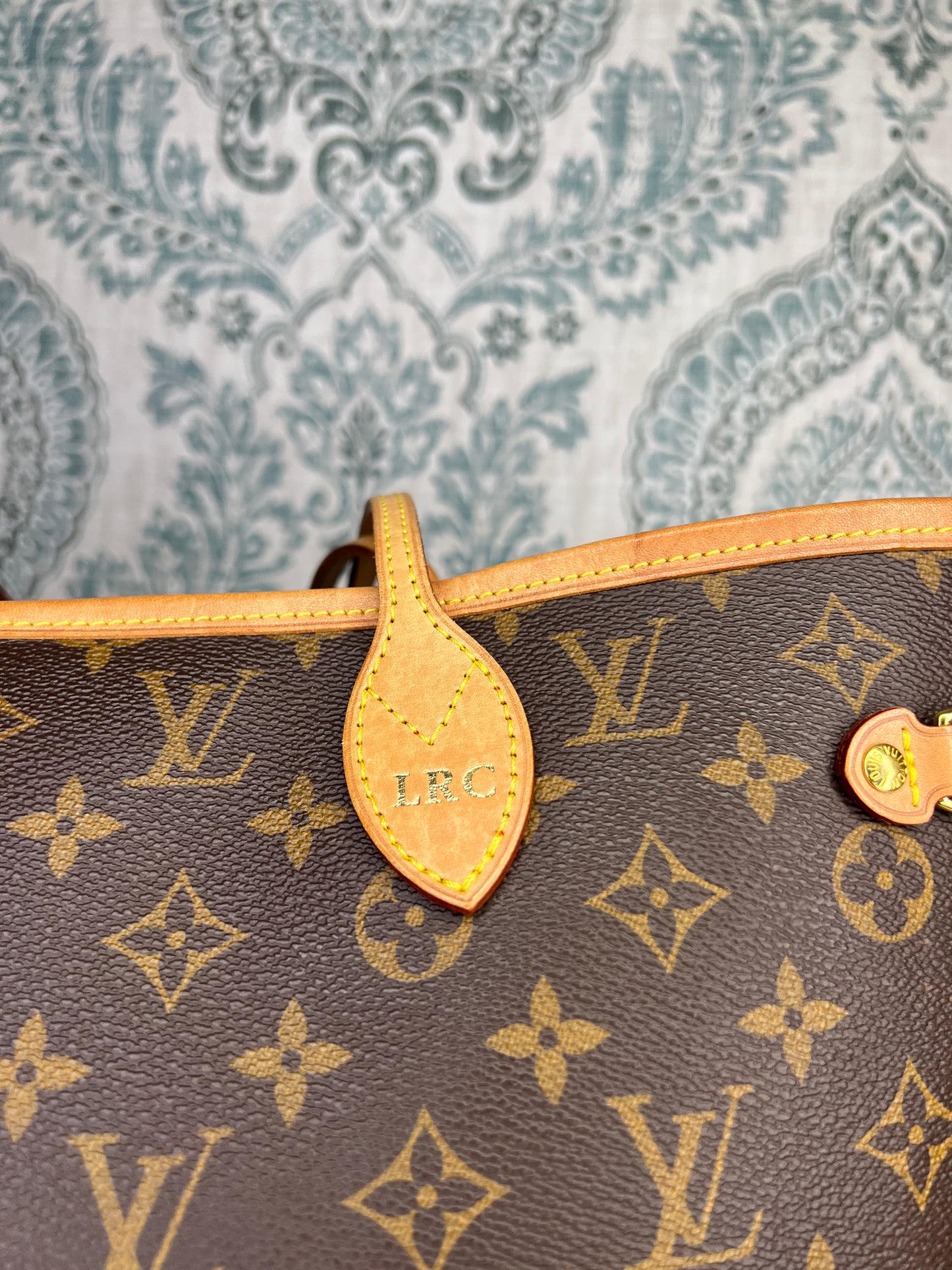 Neverfull MM Cherry Red