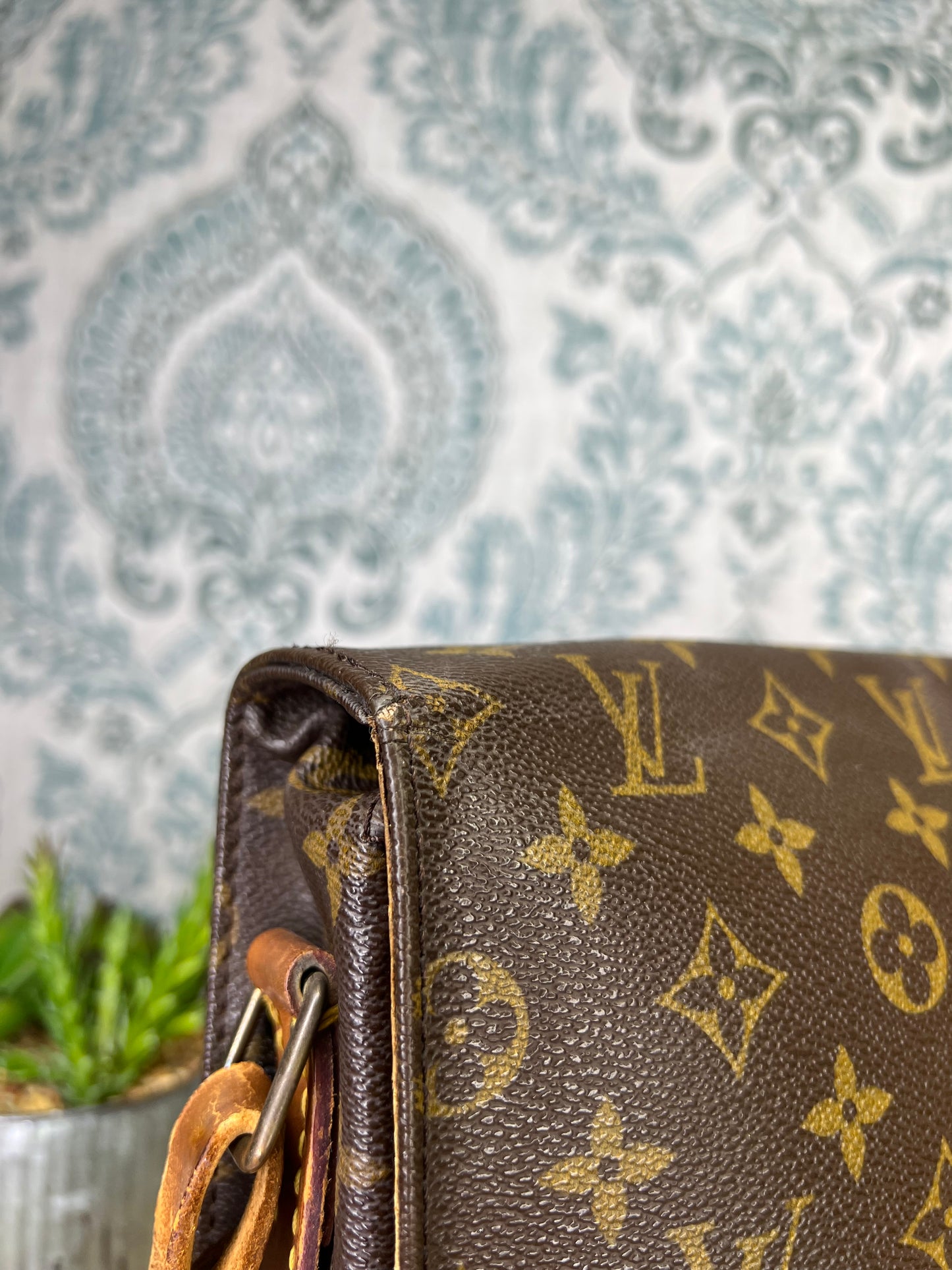 Louis Vuitton Cartouchiere GM