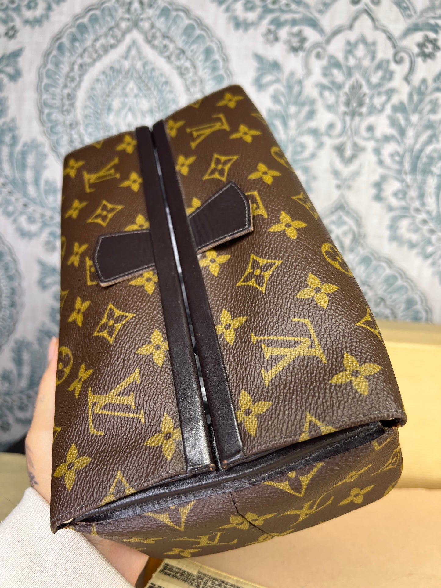 Louis Vuitton Toiletry / Dopp Kit
