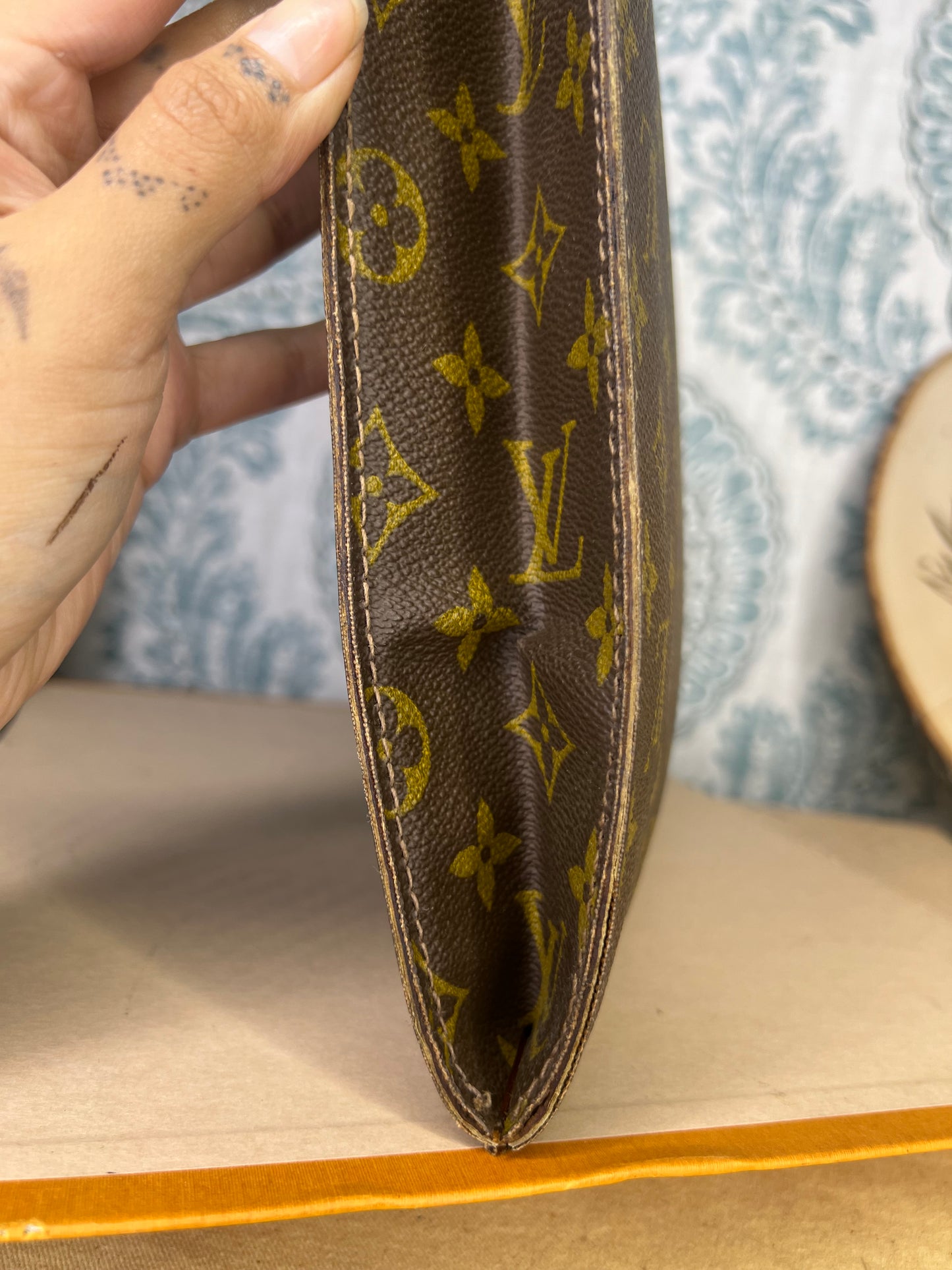 Louis Vuitton Poche Ministre