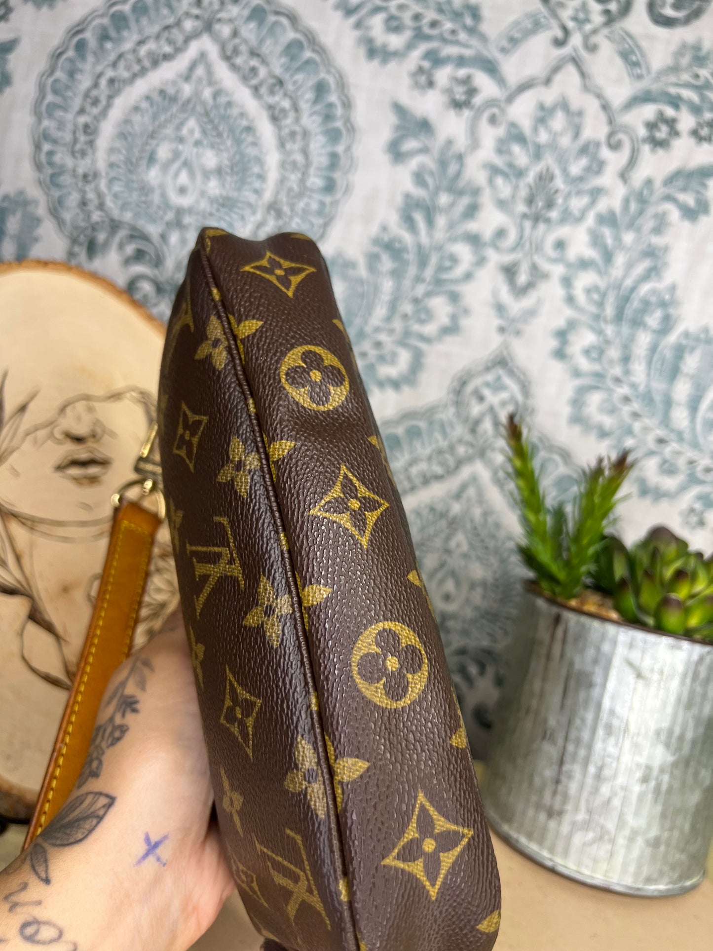 Pochette Accessories Crossbody