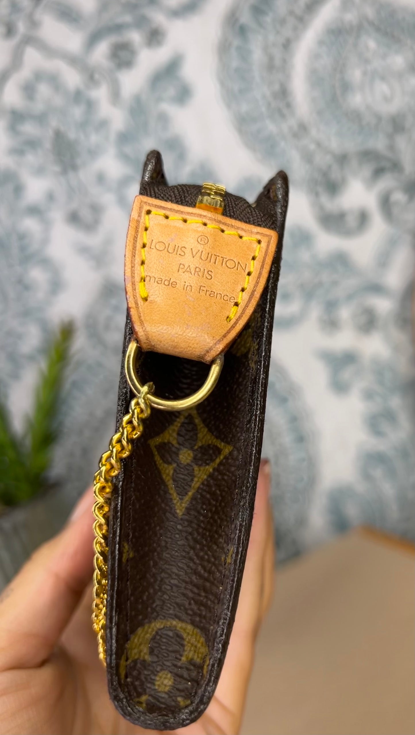 Louis Vuitton Monogram Bucket GM Pochette