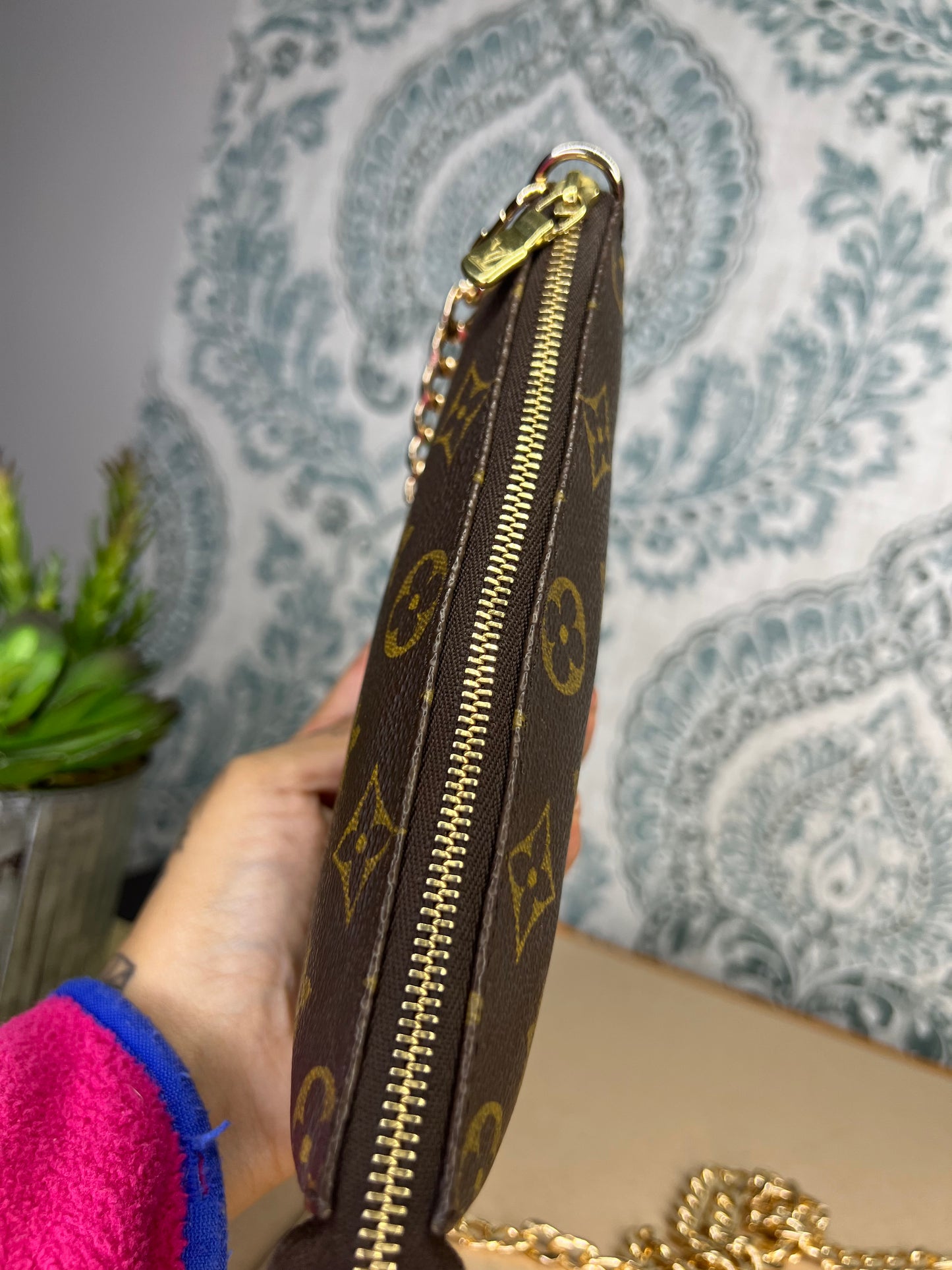 Louis Vuitton Bucket Pochette #1