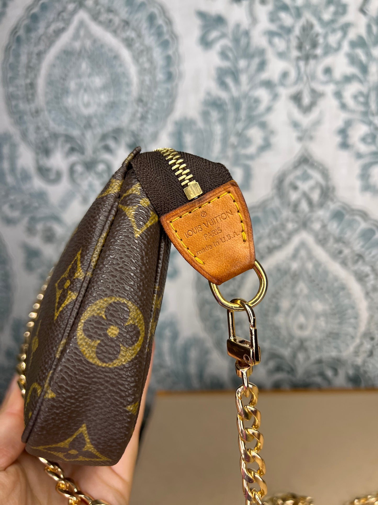 Louis Vuitton Bucket Pochette #1