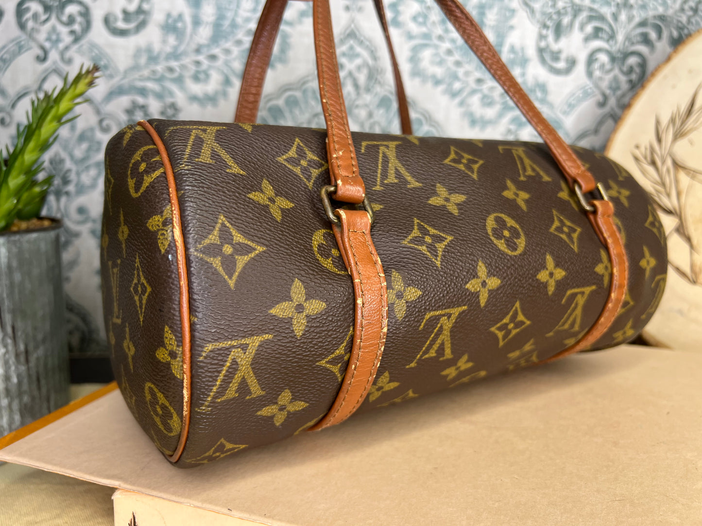 Louis Vuitton Papillon 26