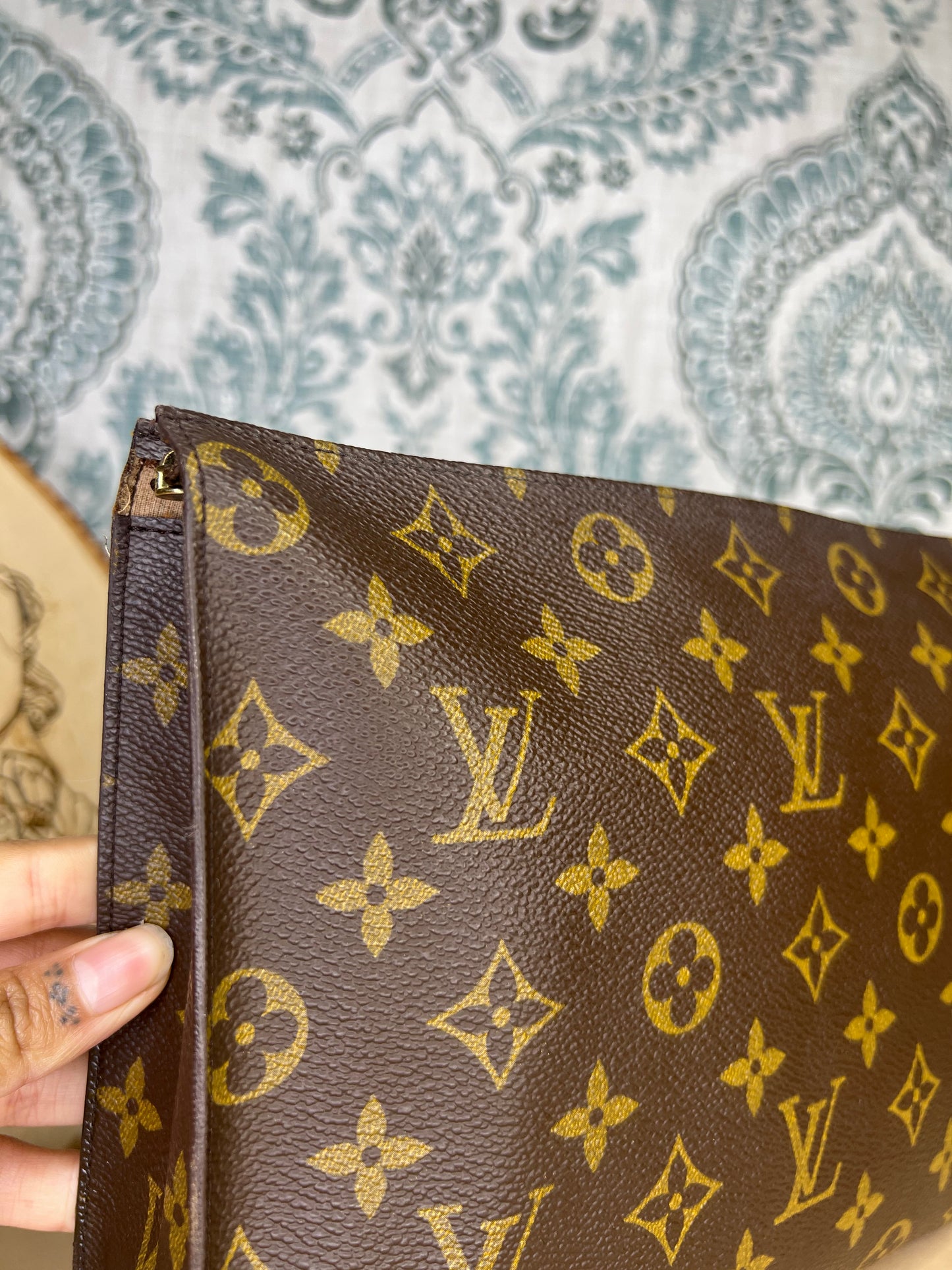 Monogram Toiletry 26