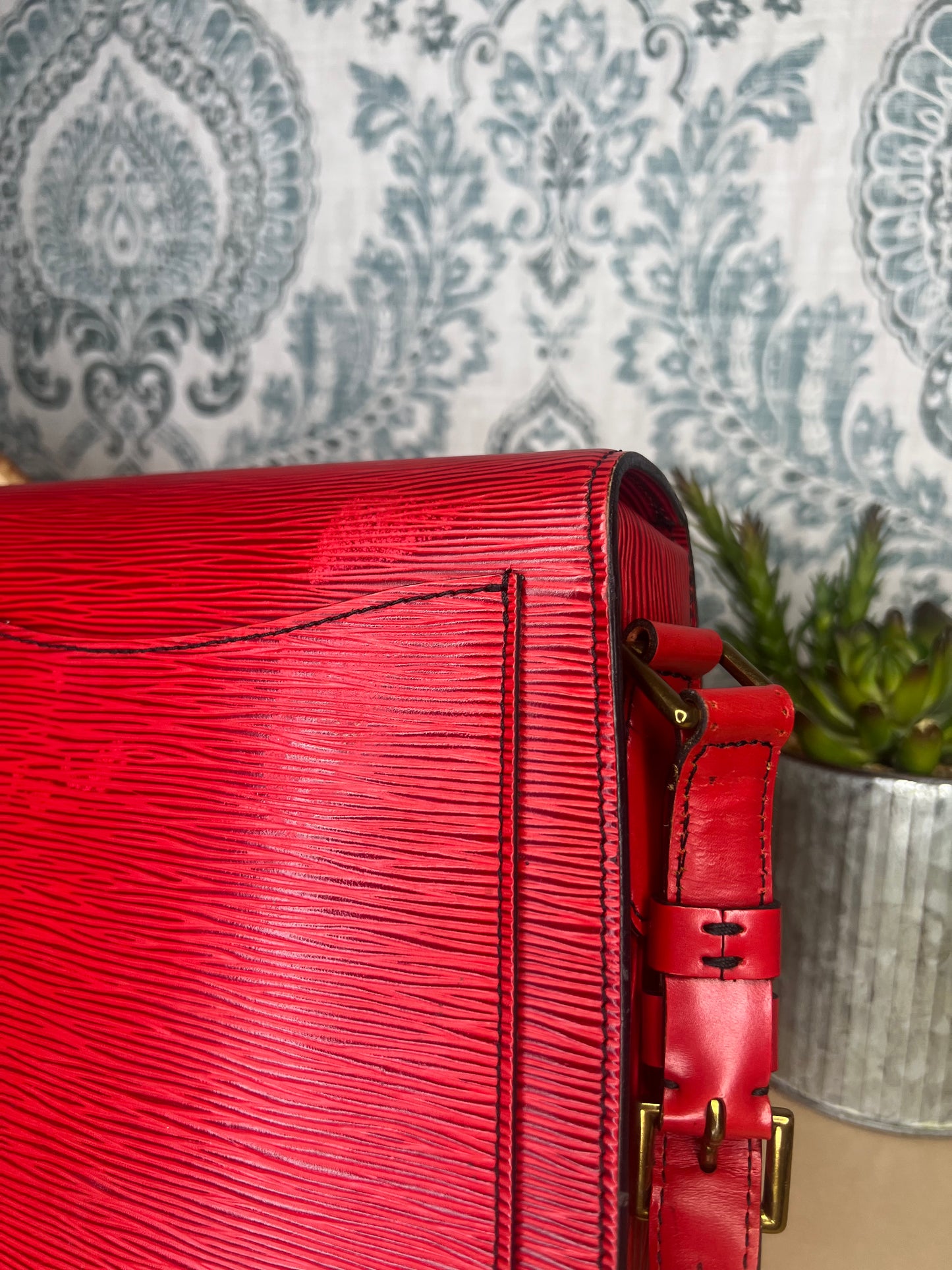 Saint Cloud GM Red Epi